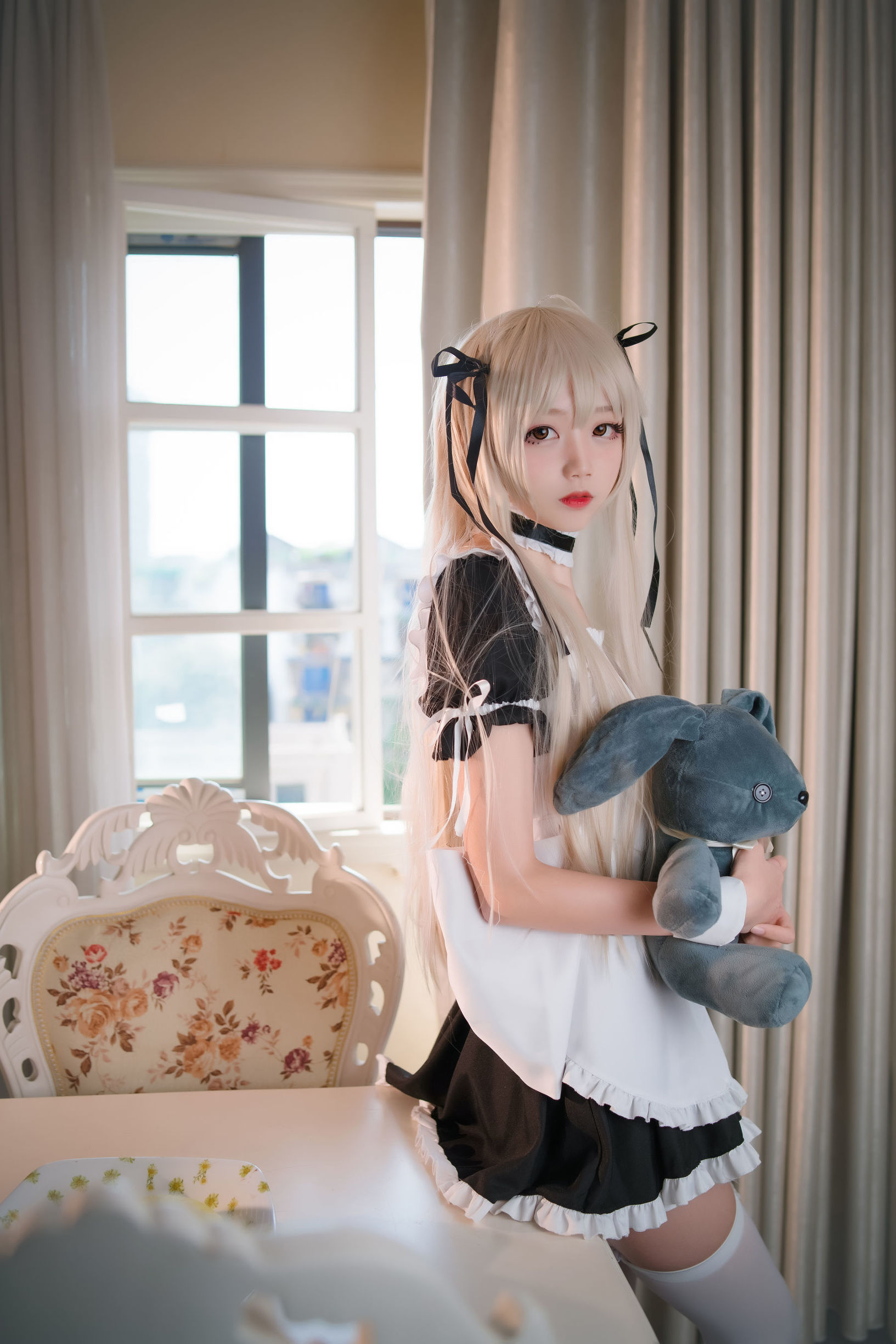 清純な少女 ゴクオウ・ヒャッキ キョウメイ メイド