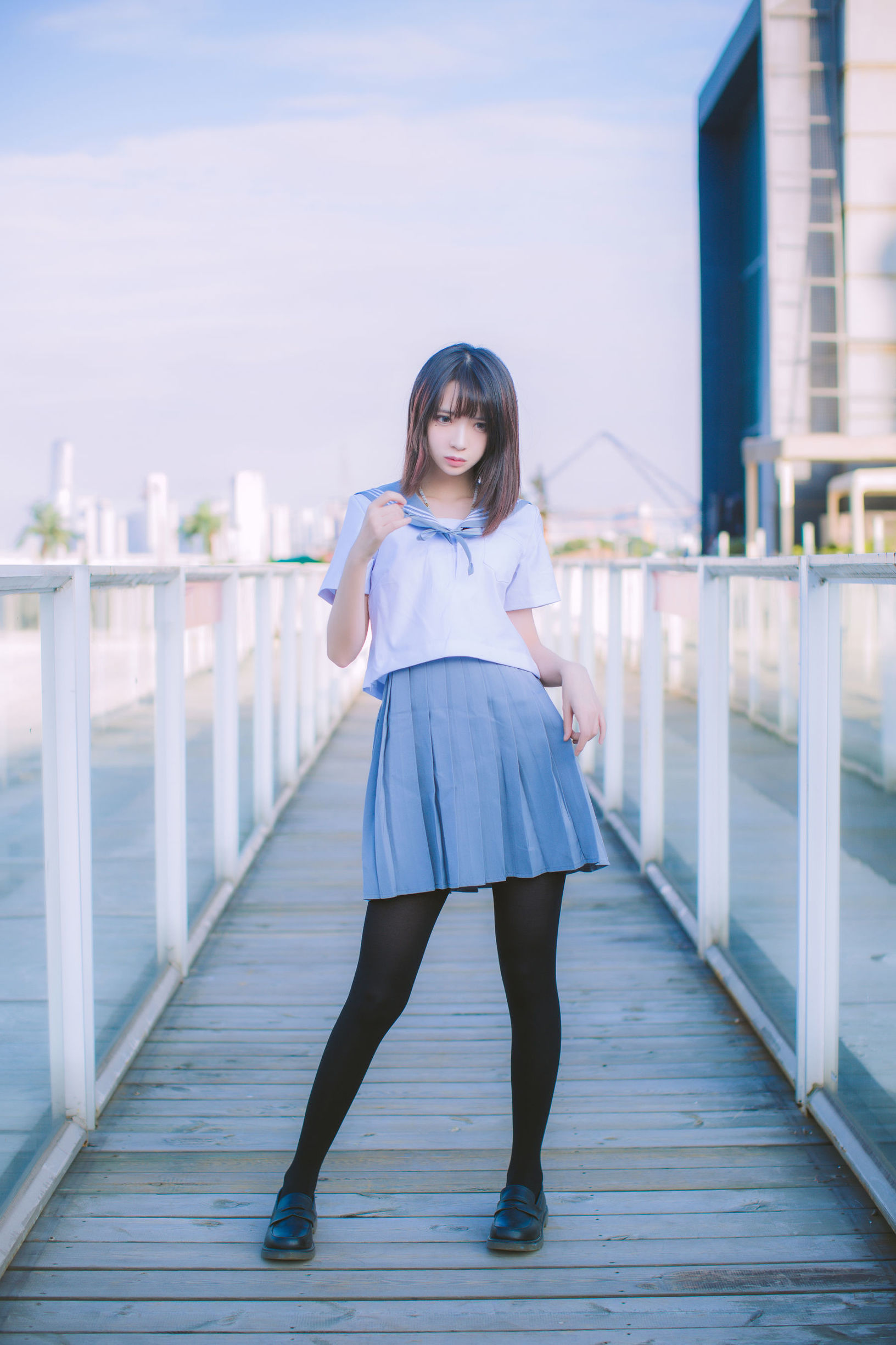 瘋貓ss 海邊藍白水手服