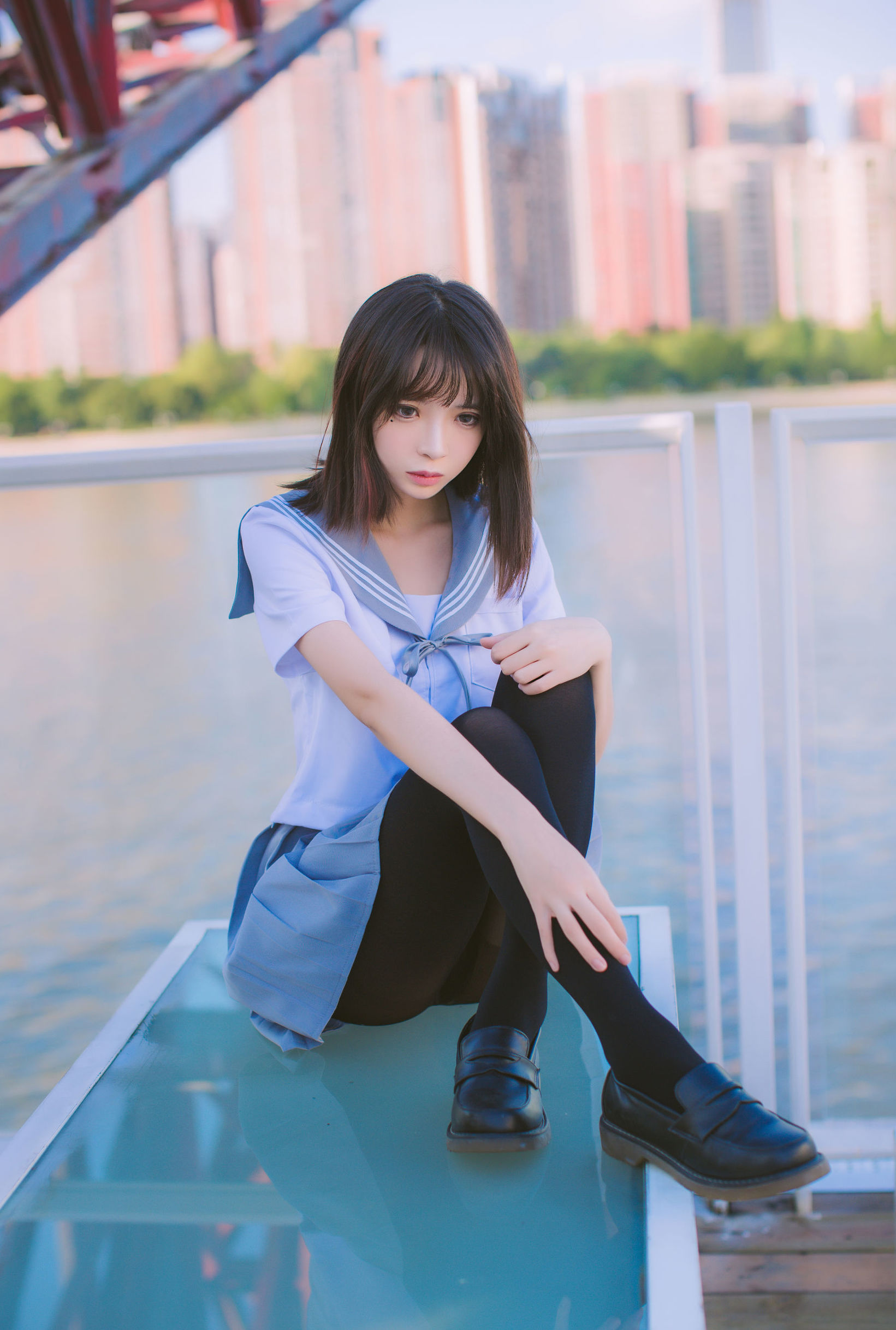 瘋貓ss 海邊藍白水手服