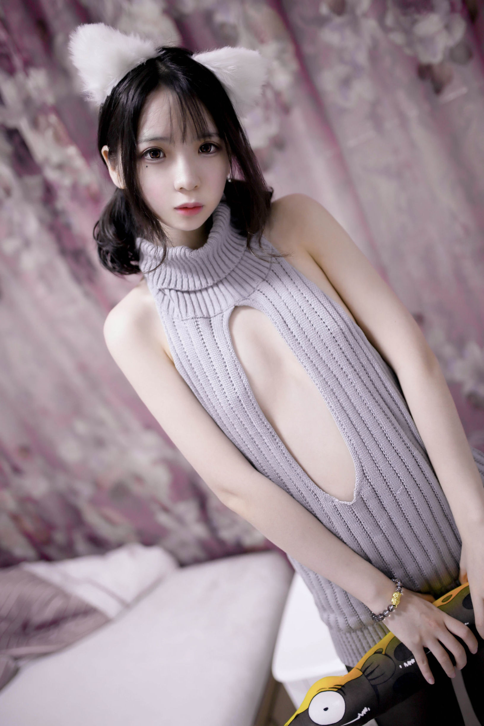 瘋貓ss 露背毛衣
