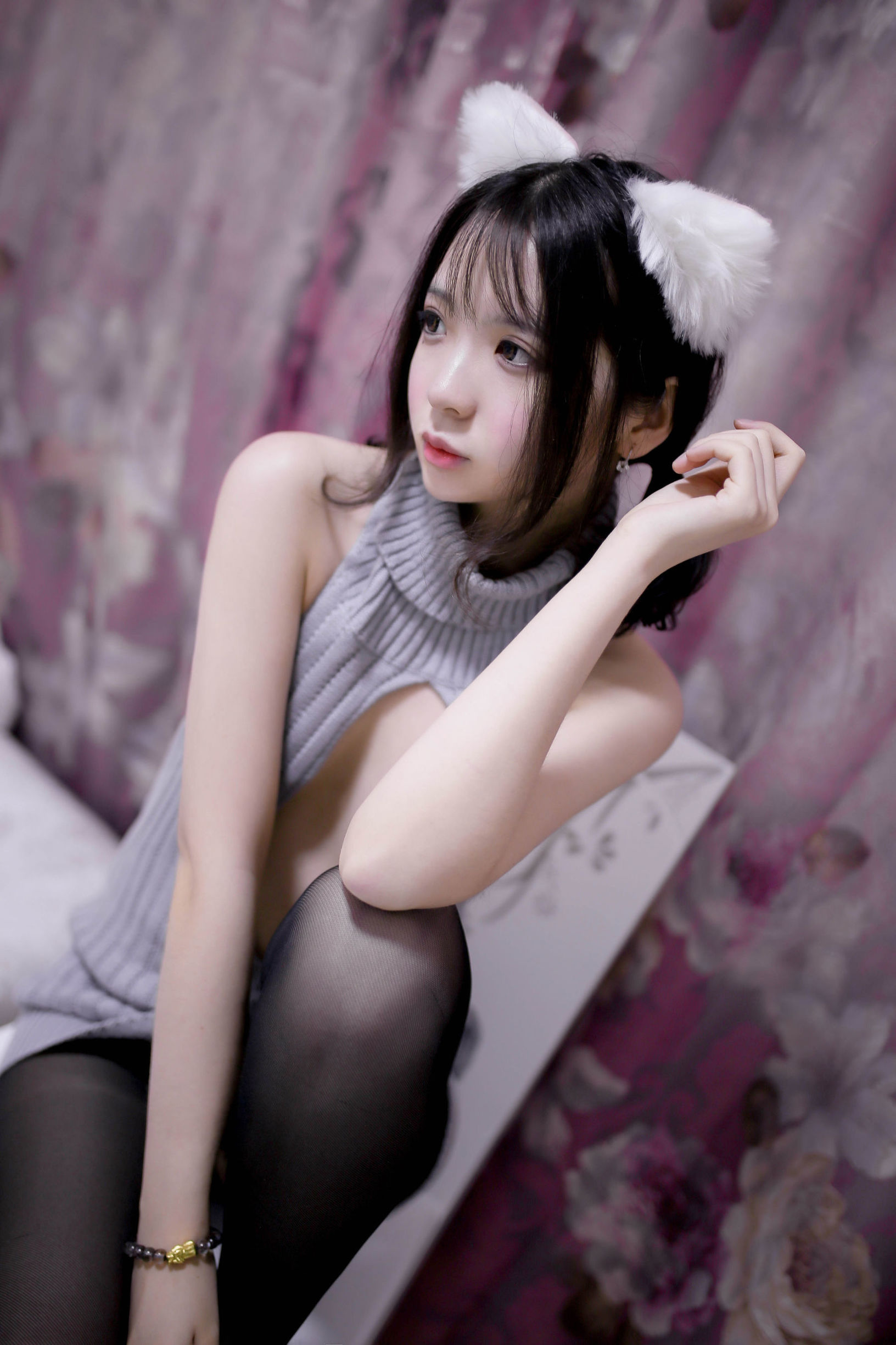 瘋貓ss 露背毛衣