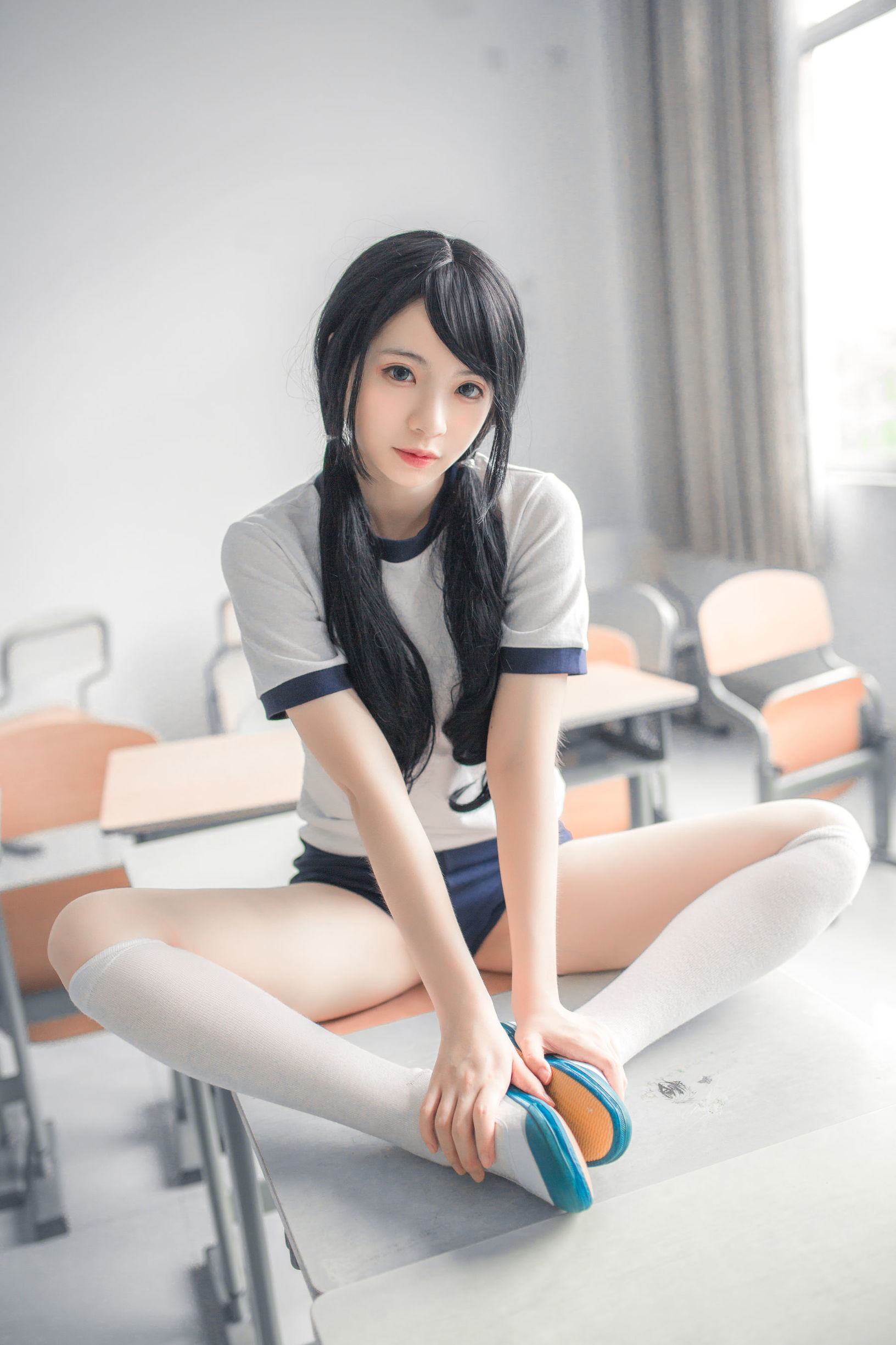 Feng Mao ss "Gymnastics Uniform White Silk