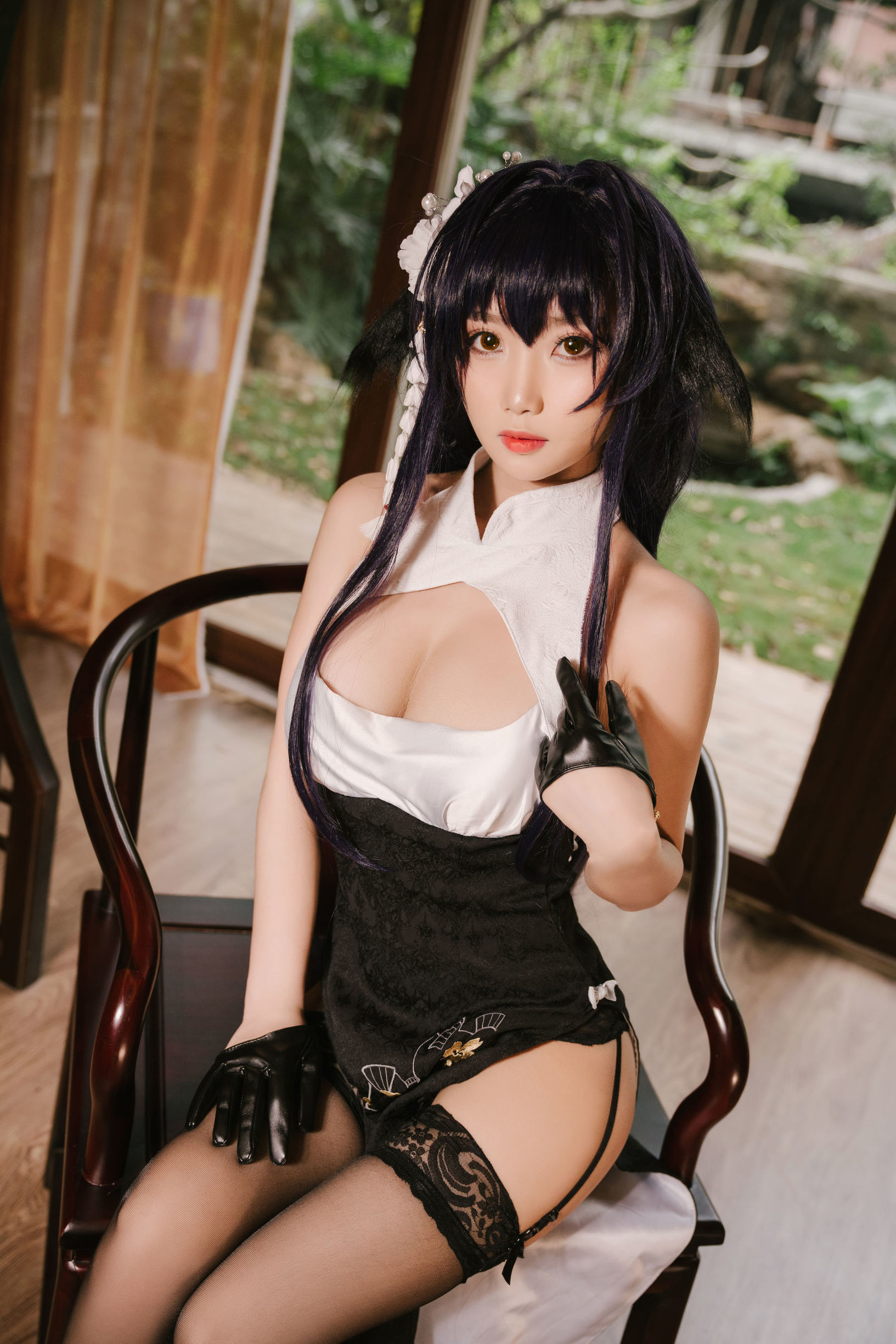 Cô gái da trắng mịn đẹp Quỷ Xúc Yao, Áo qipao của vợ tôi