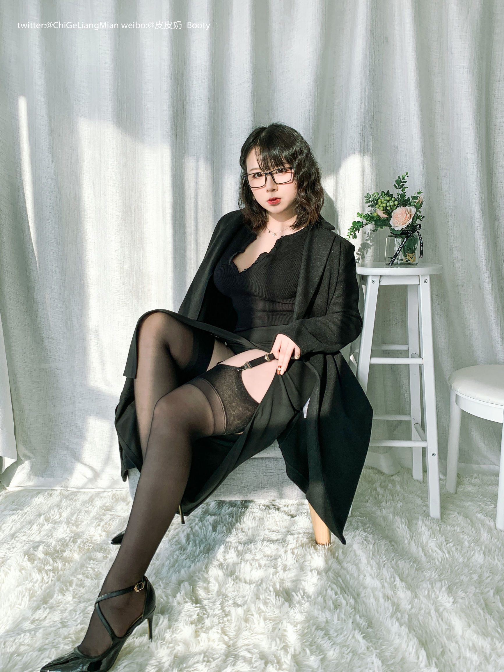 皮皮奶可可愛了啦 黑色OL