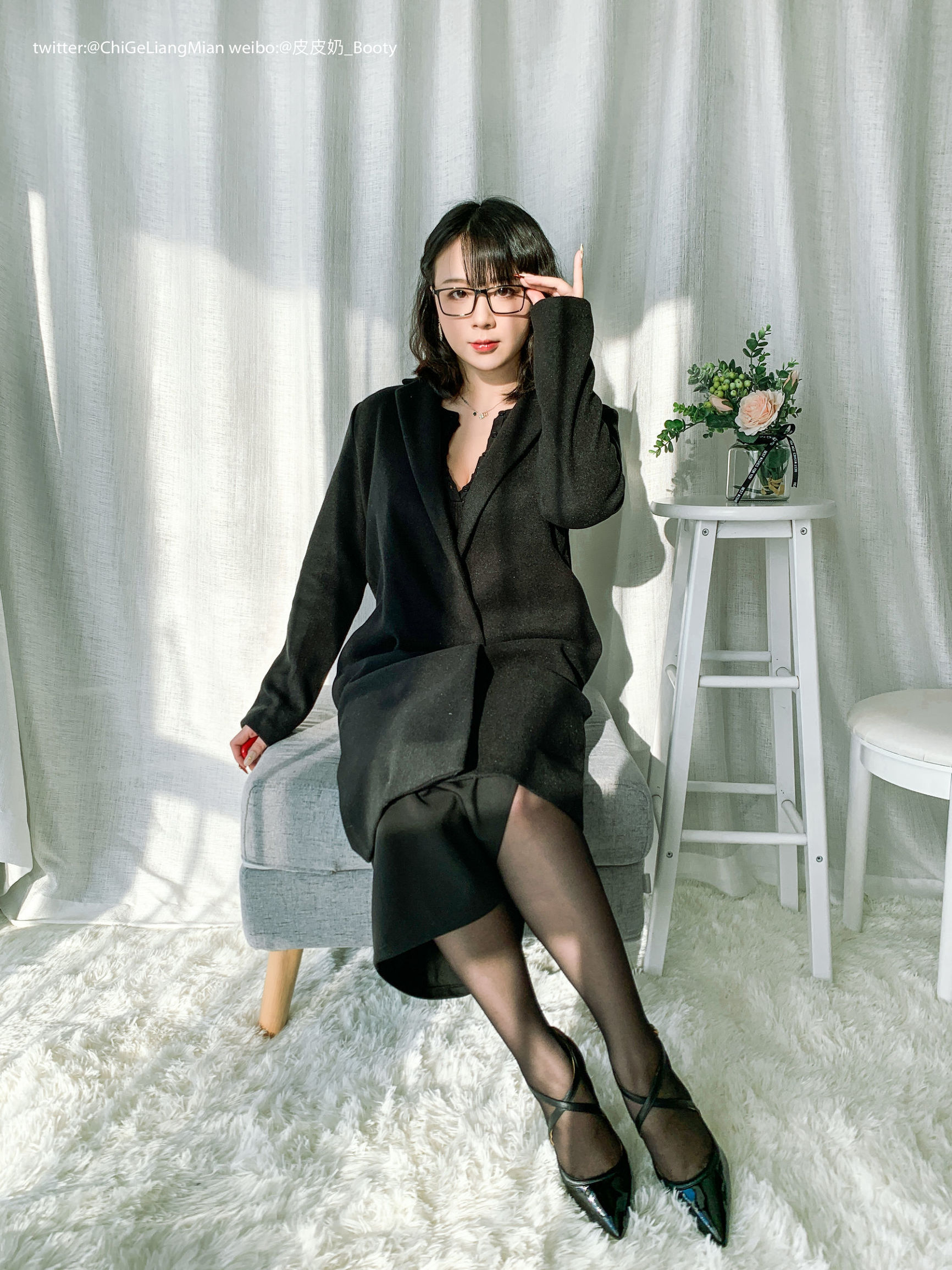 皮皮奶可可愛了啦 黑色OL