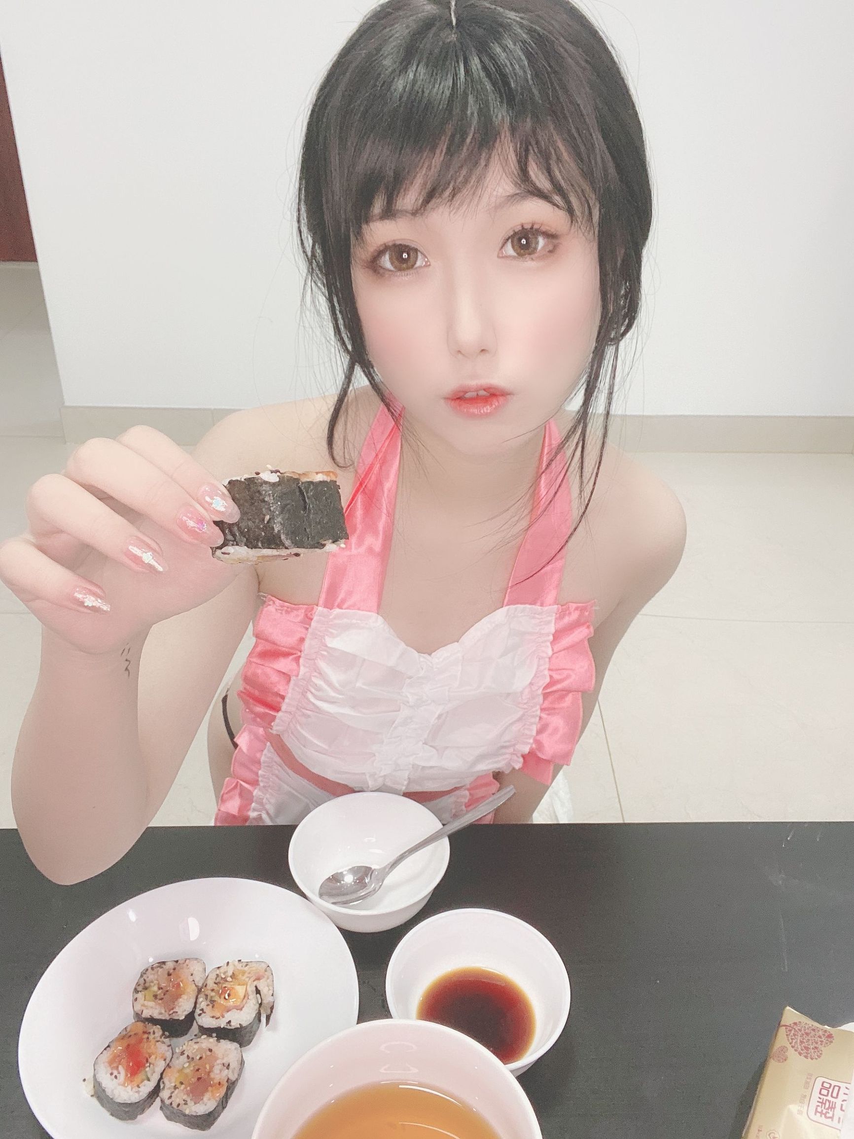 ยูหยวน ยูโกะ เอสเจ คนเป็นเมียผ้ากันเปื้อน