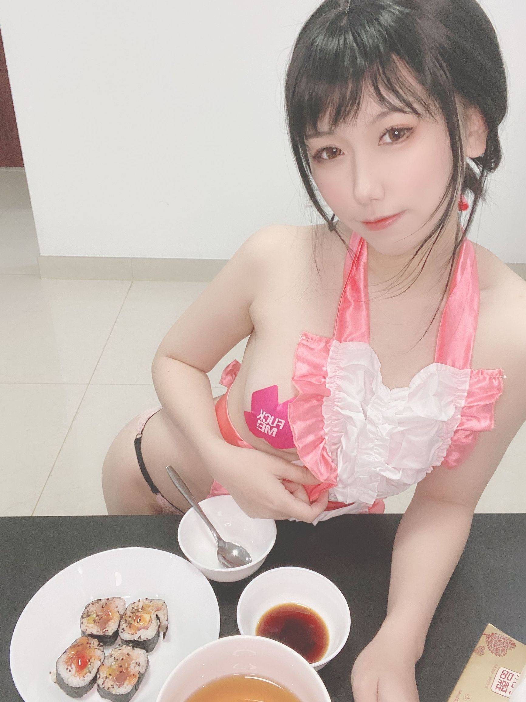 ยูหยวน ยูโกะ เอสเจ คนเป็นเมียผ้ากันเปื้อน