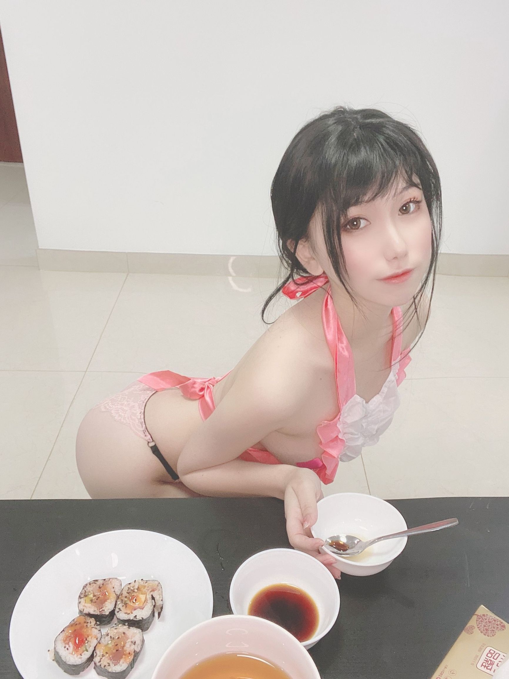 ยูหยวน ยูโกะ เอสเจ คนเป็นเมียผ้ากันเปื้อน