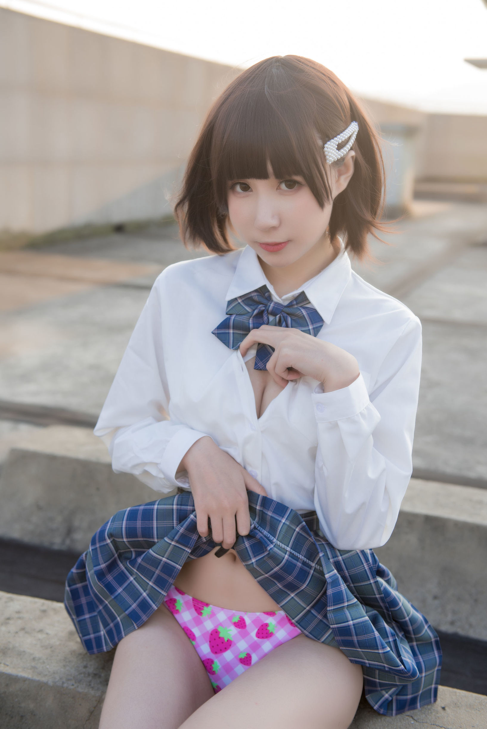 萌妹子南鴿 少女裙底