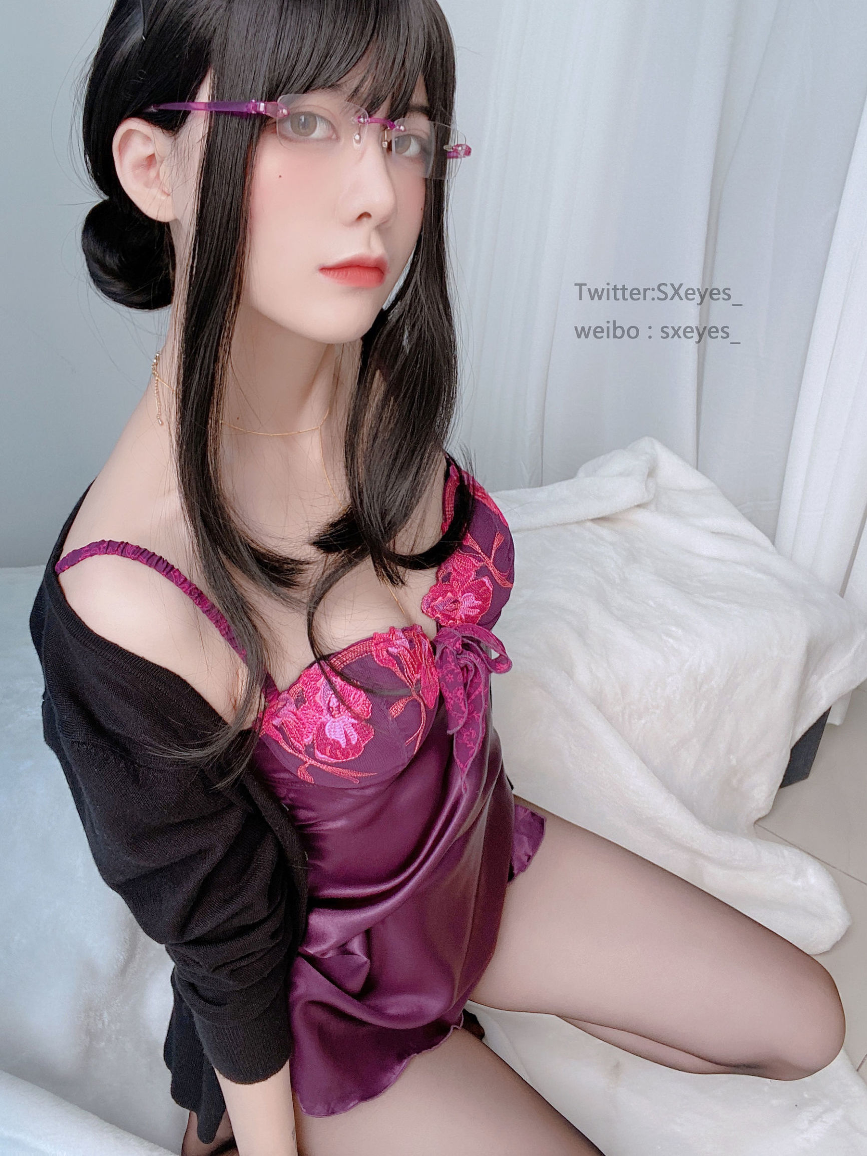 萌妹子眼醬大魔王w 開檔人妻