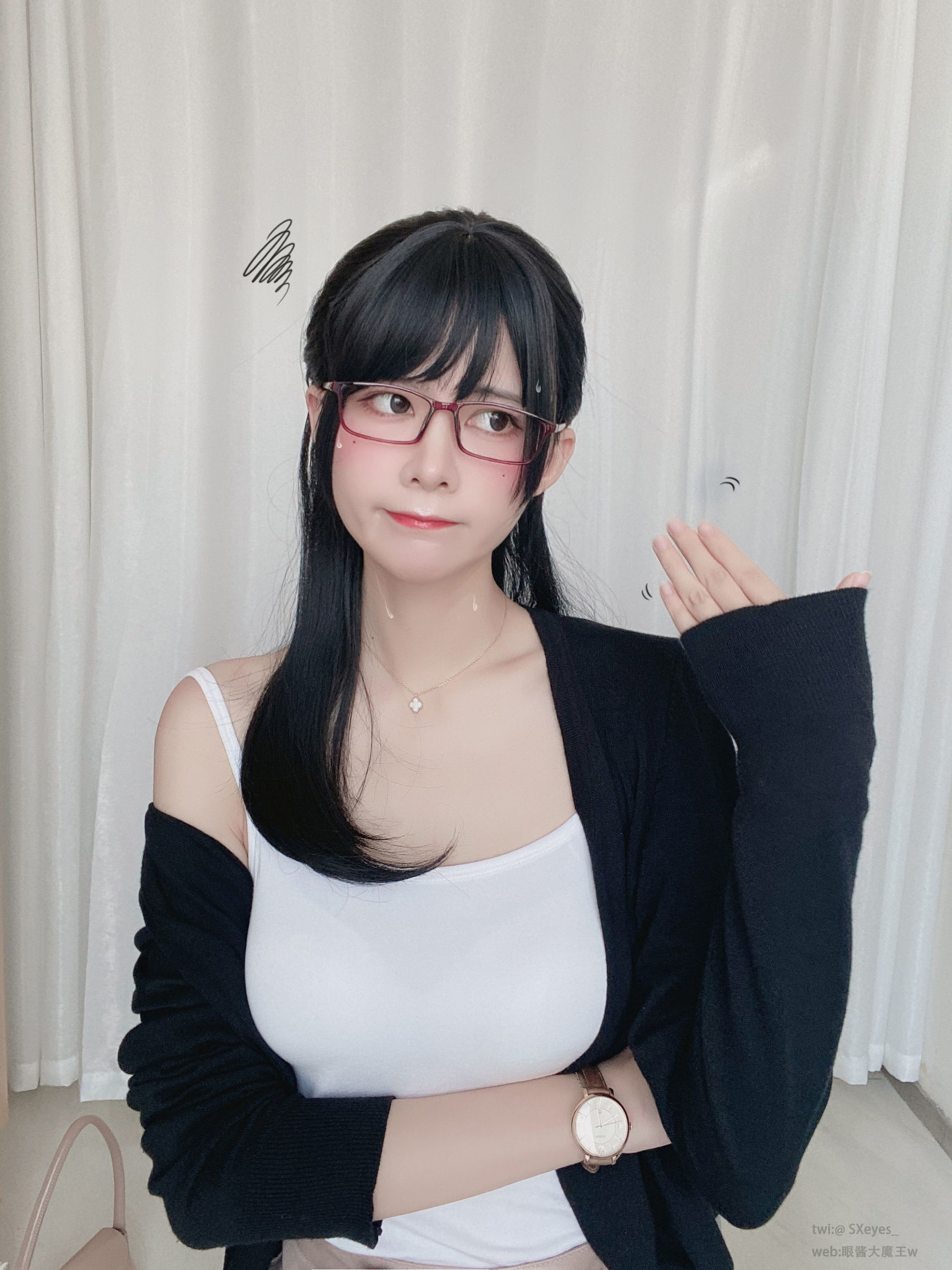 萌เมย์จื่อเอี้ยนจางต้าโม่วัง ดับเบิลยู ชอบดื่มโค้กของโอแอล