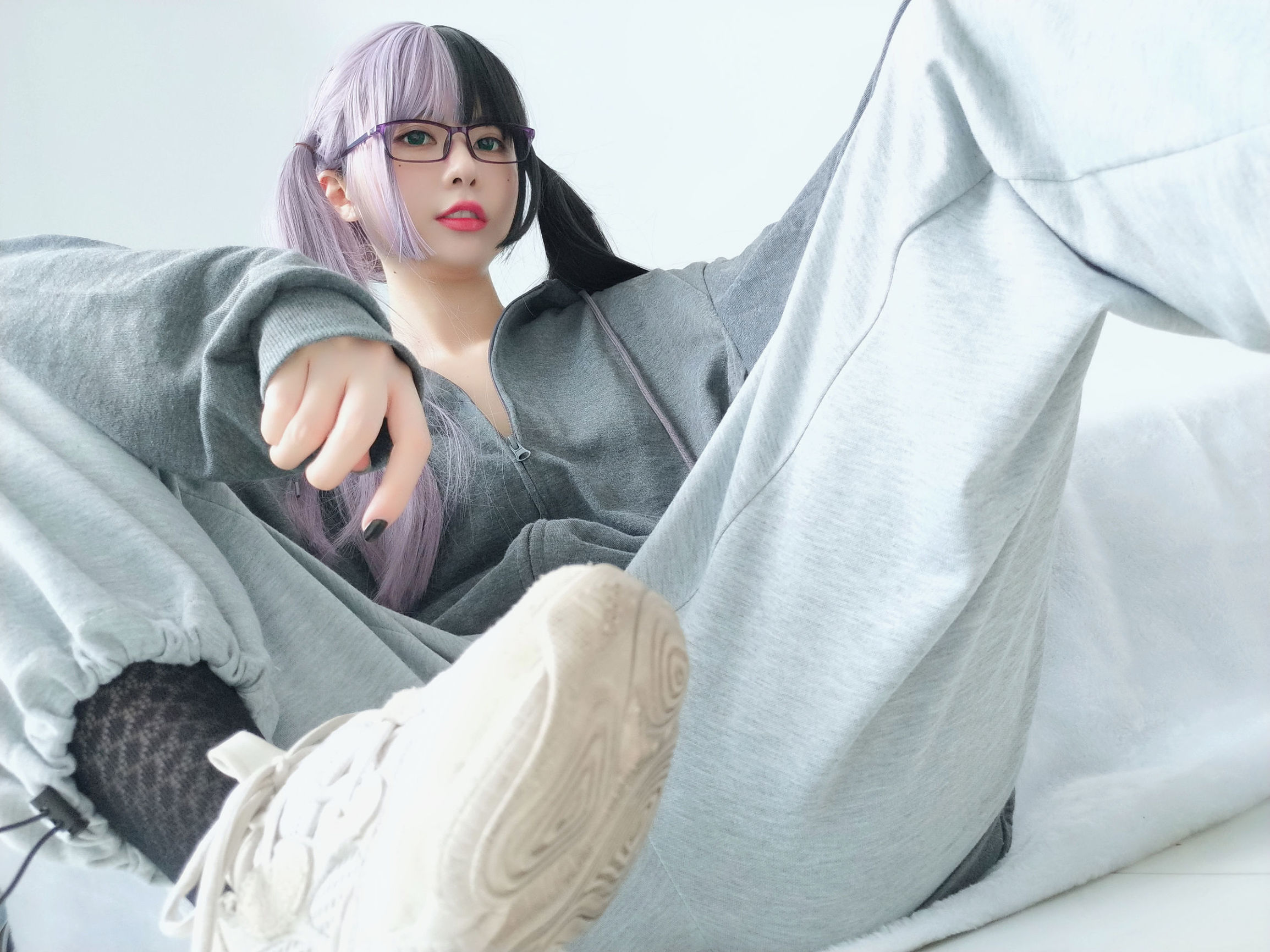 萌妹子眼醬大魔王w 黑色情趣網襪