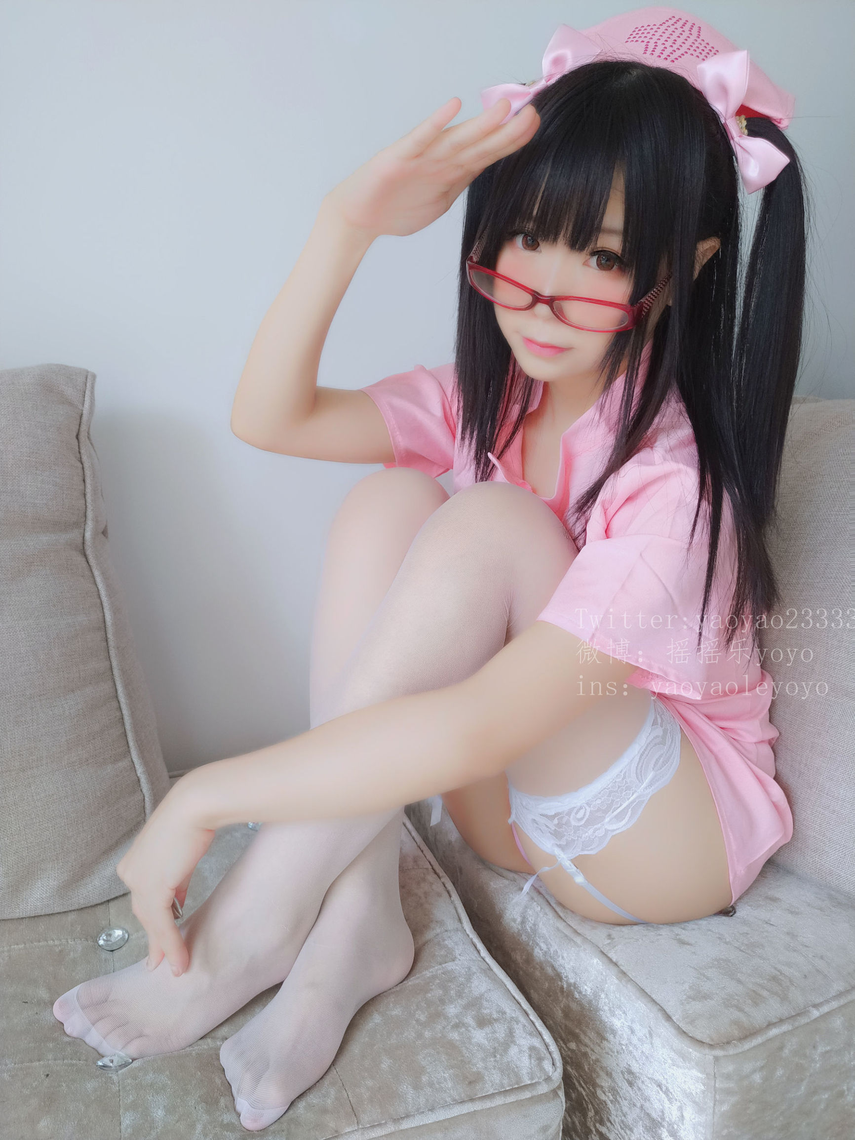 Cute Girl Coser Yao Yao Le Yoyo Cute Pink Nurse