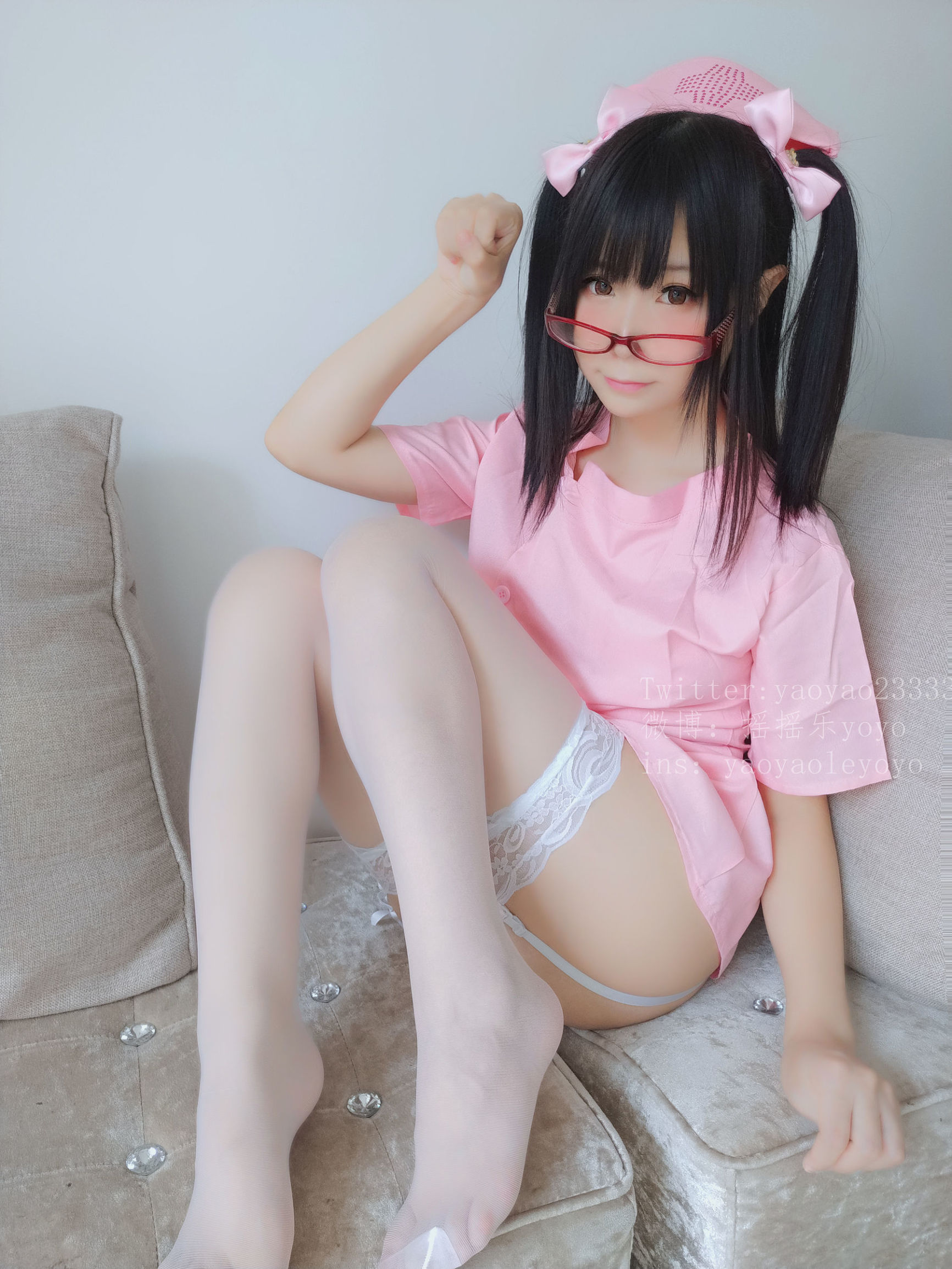 Cô gái dễ thương Coser YoYo - Y tá dễ thương màu hồng