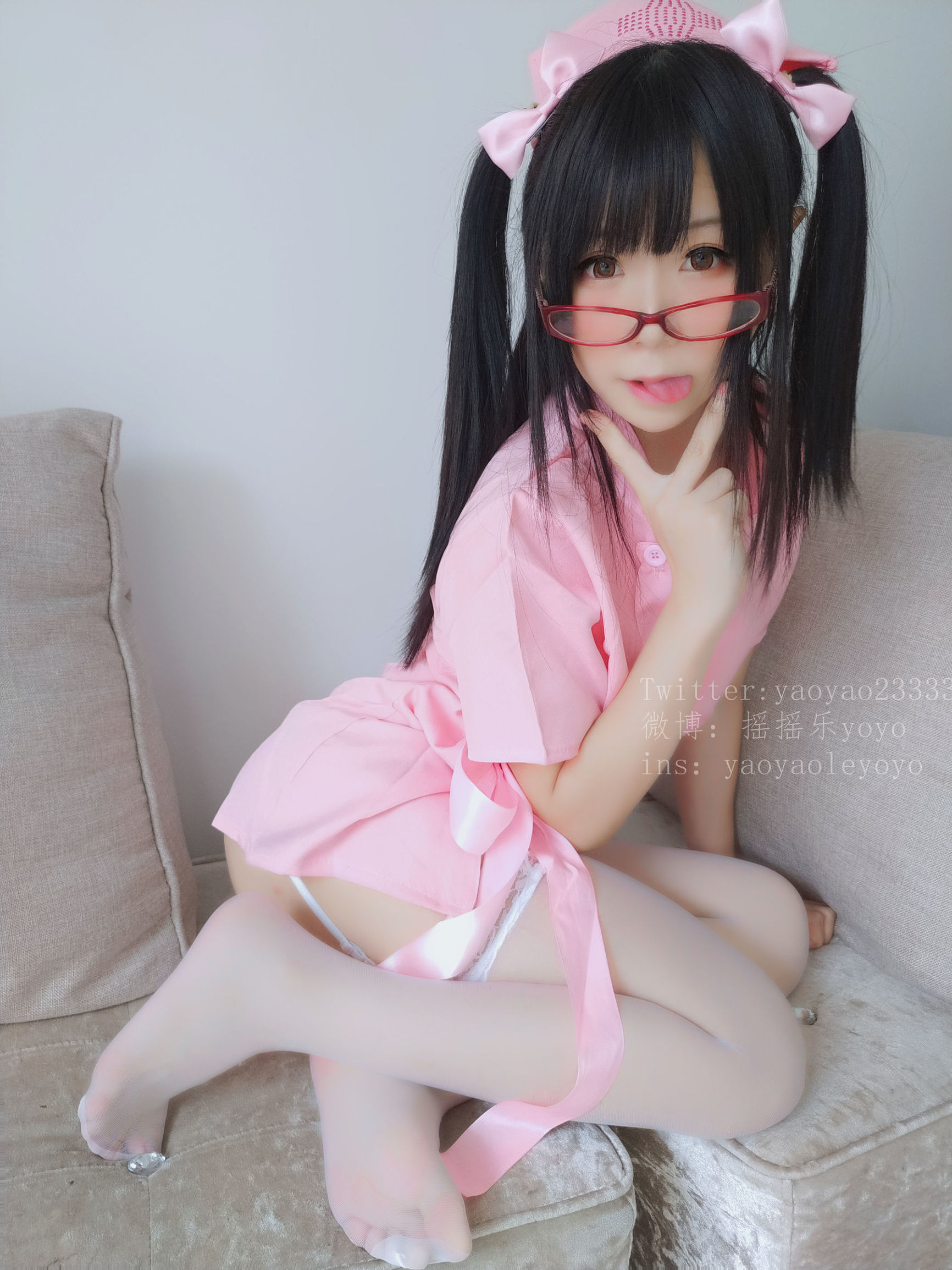Cute Girl Coser Yao Yao Le Yoyo Cute Pink Nurse