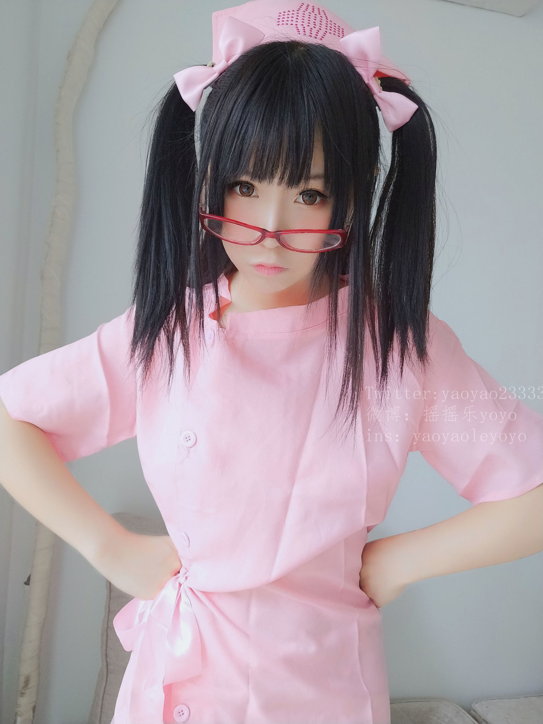 Cô gái dễ thương Coser YoYo - Y tá dễ thương màu hồng