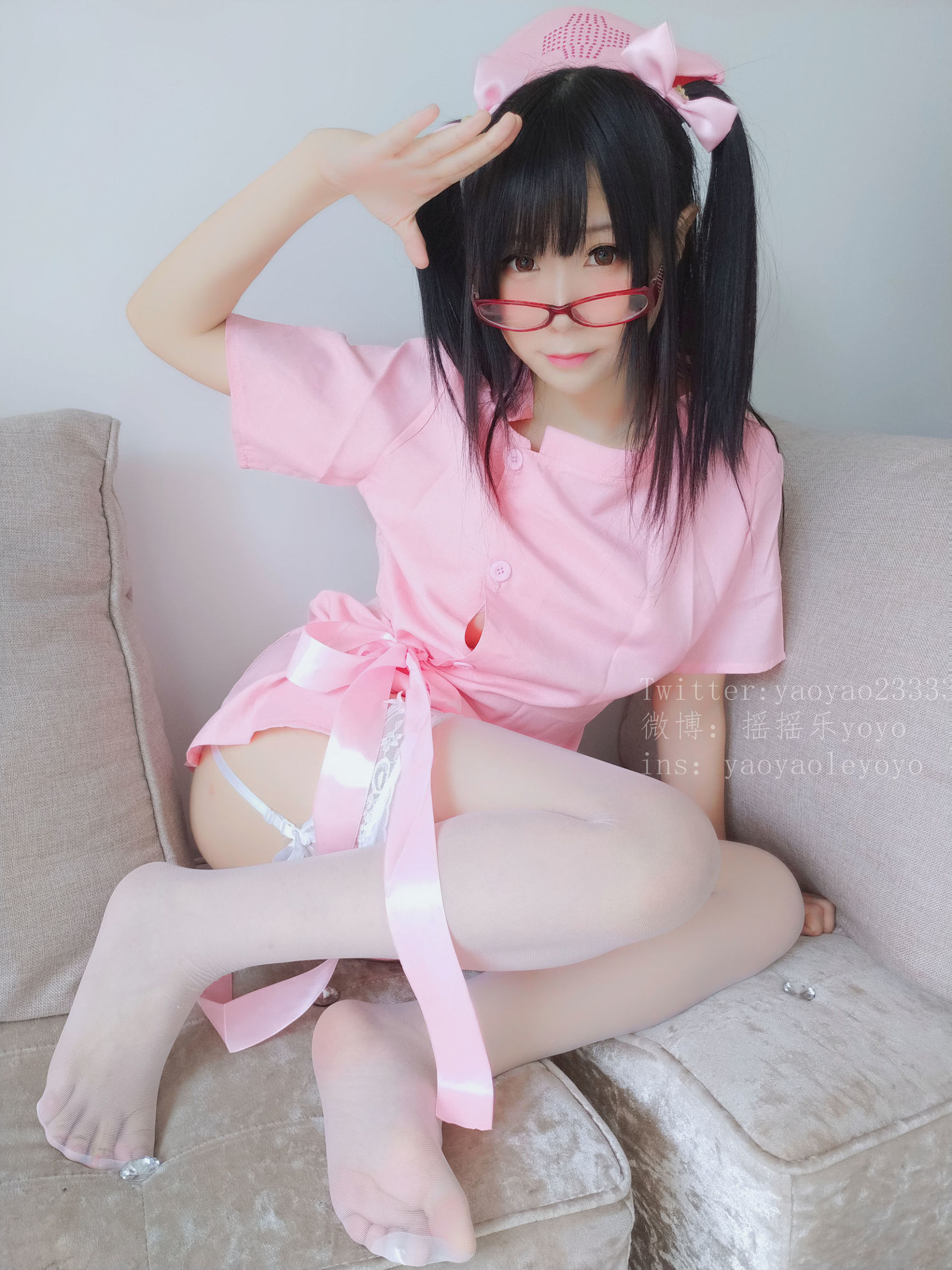 Cute Girl Coser Yao Yao Le Yoyo Cute Pink Nurse