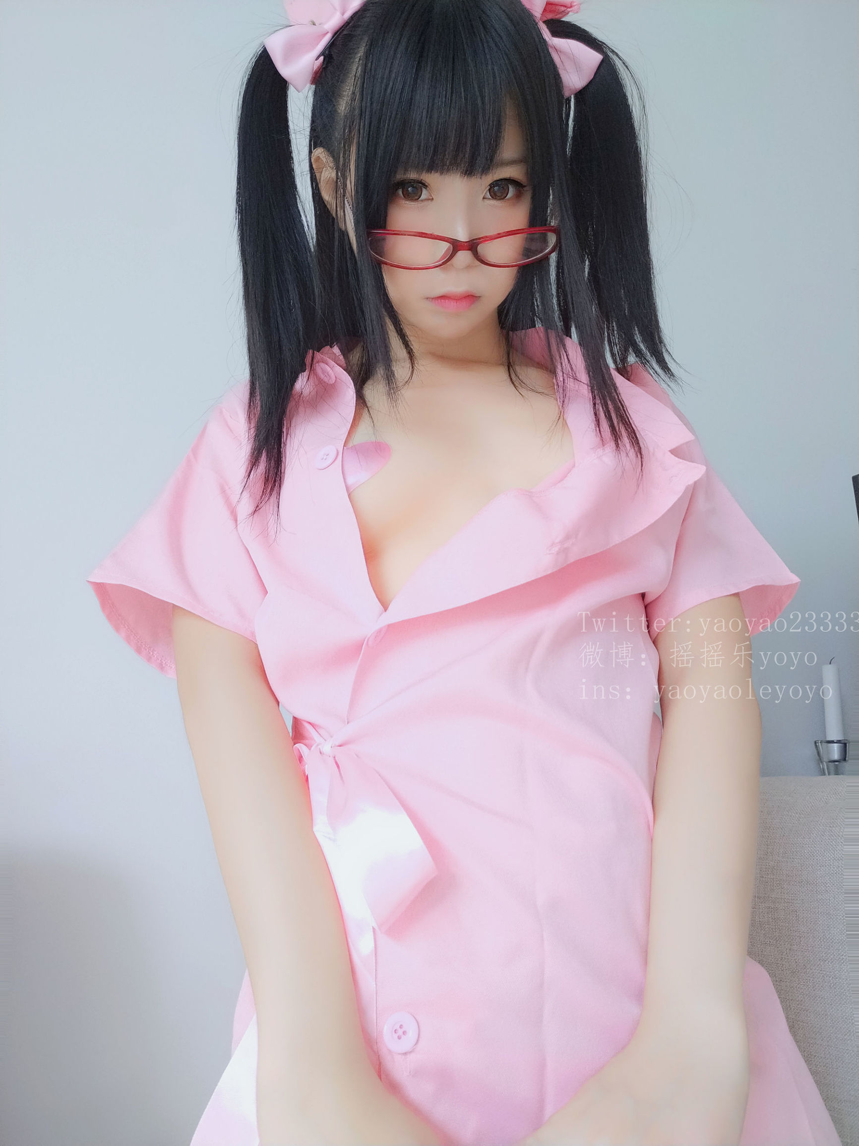 萌え妹子コスプレイヤー ヨヨ 可愛いピンクナース