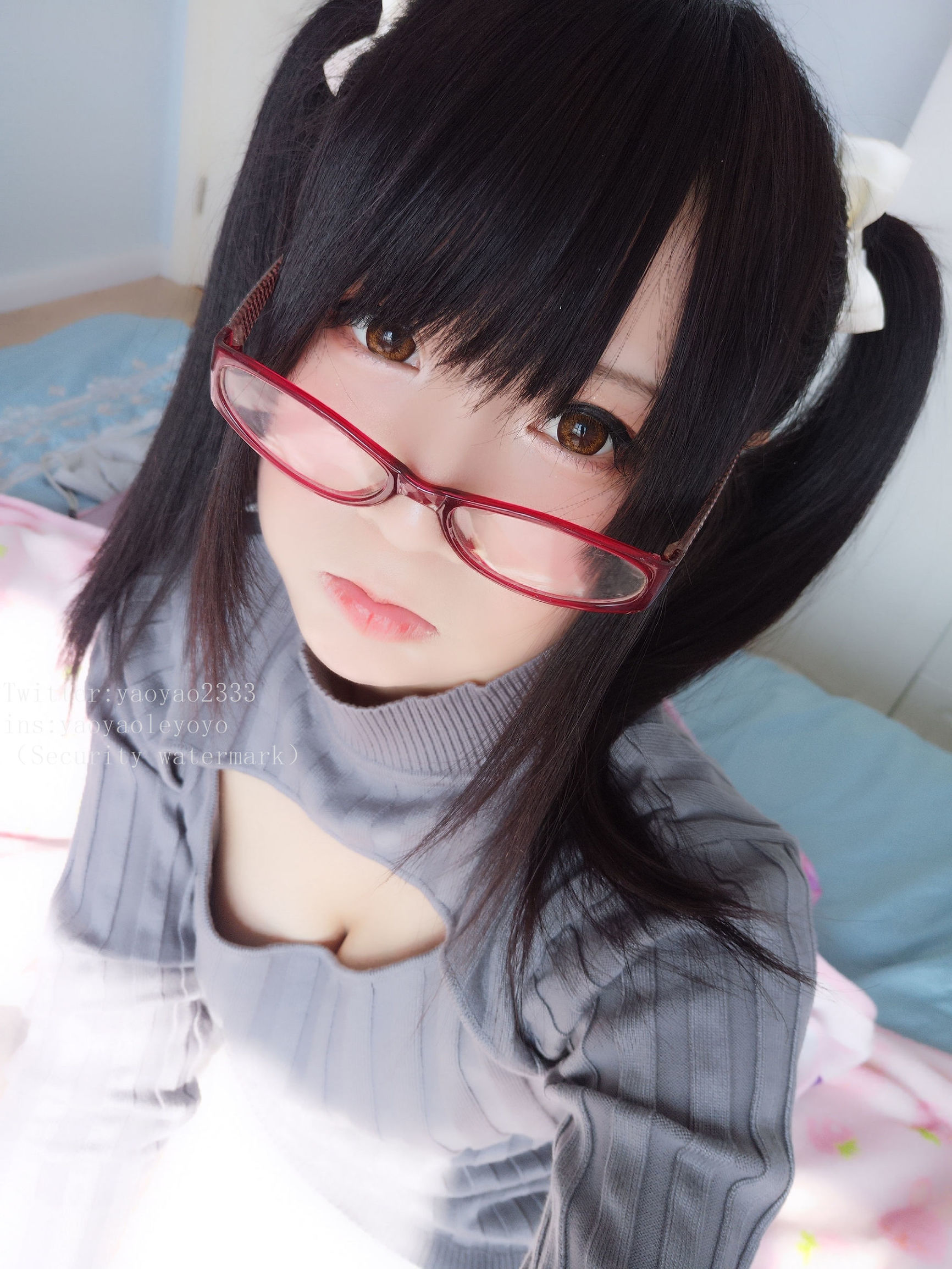 Cute Girl Coser Yaoyao Le Yoyo Beautiful Girl in Black Stockings