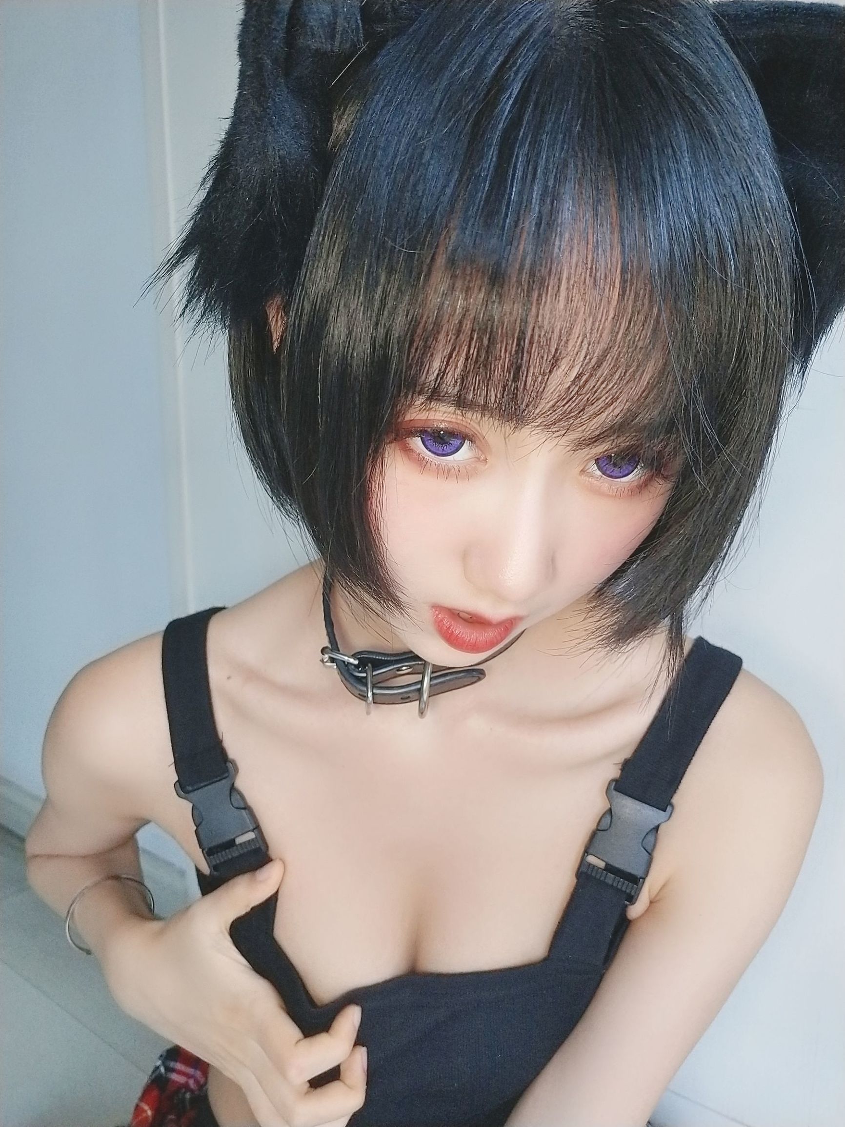 Hệ moe tiểu thư Mộc Miên Miên OwO, Mèo bất lương
