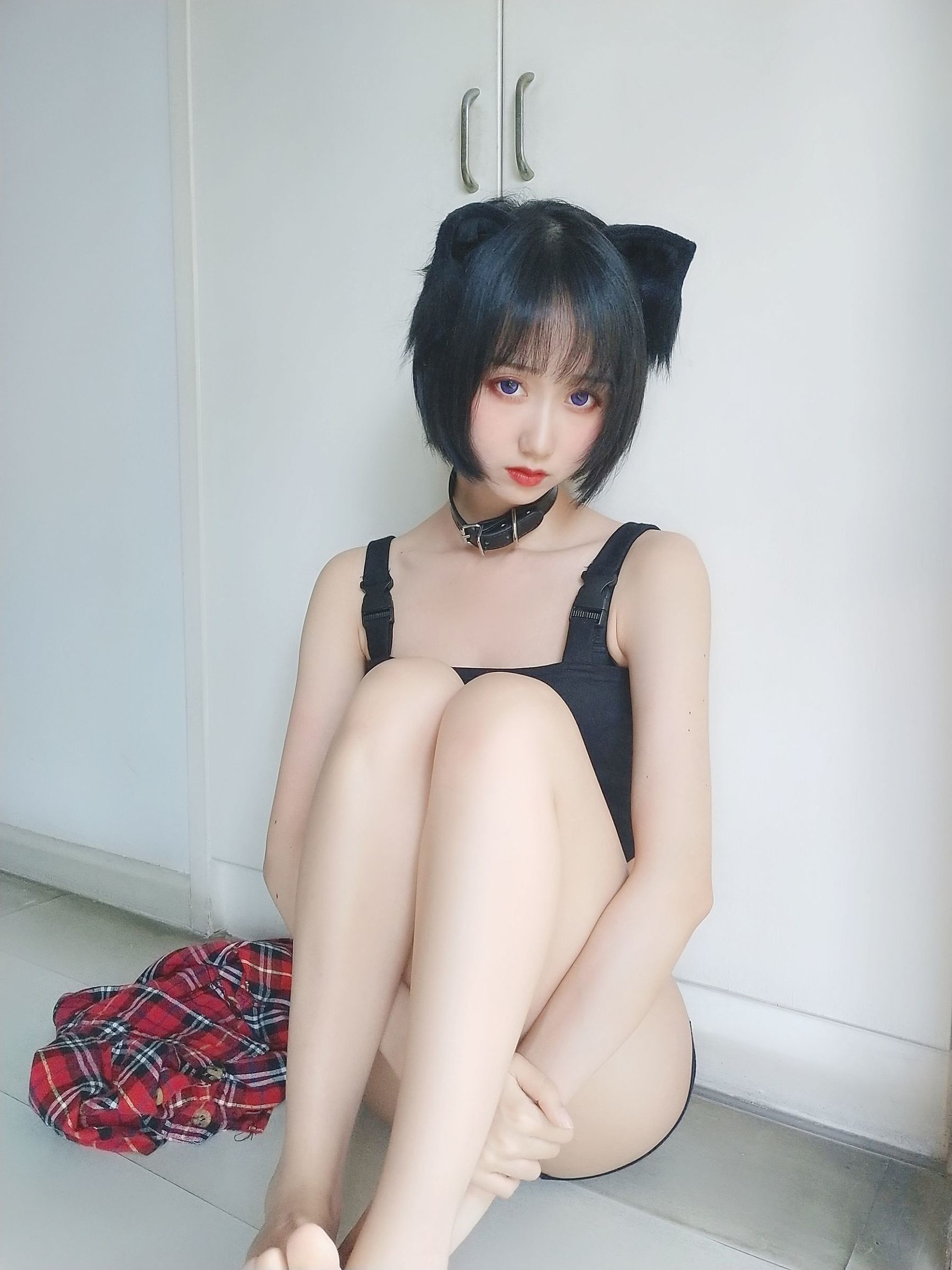 Hệ moe tiểu thư Mộc Miên Miên OwO, Mèo bất lương