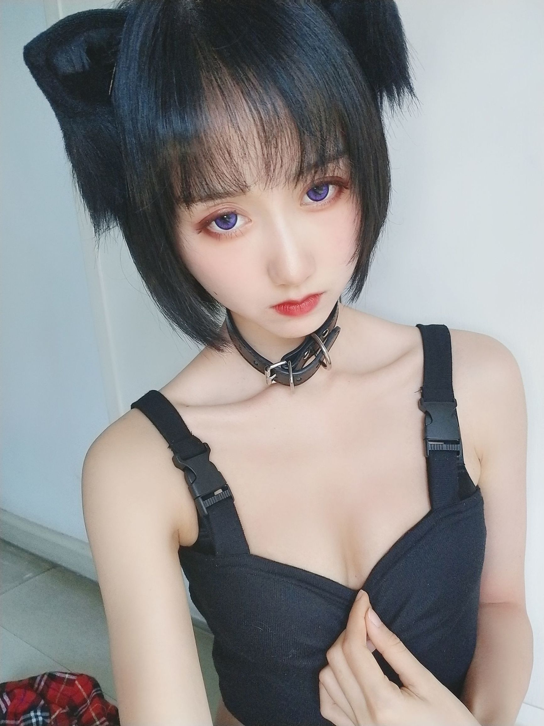 Hệ moe tiểu thư Mộc Miên Miên OwO, Mèo bất lương