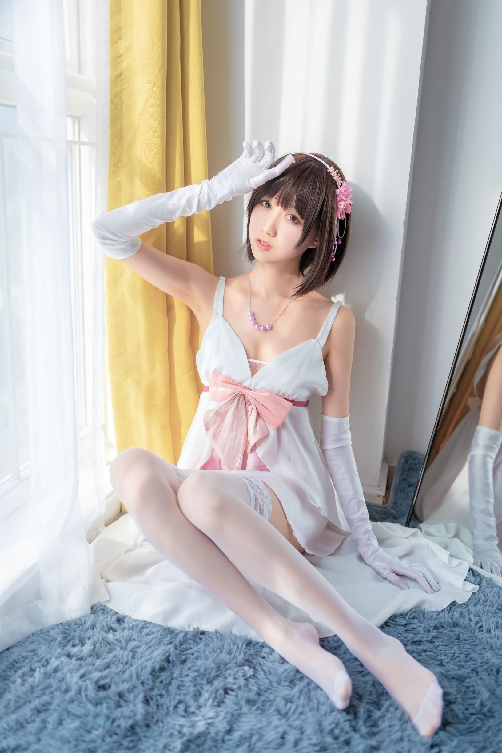 Hệ moe tiểu thư Mộc Miên Miên OwO, Kato Megumi, lễ phục