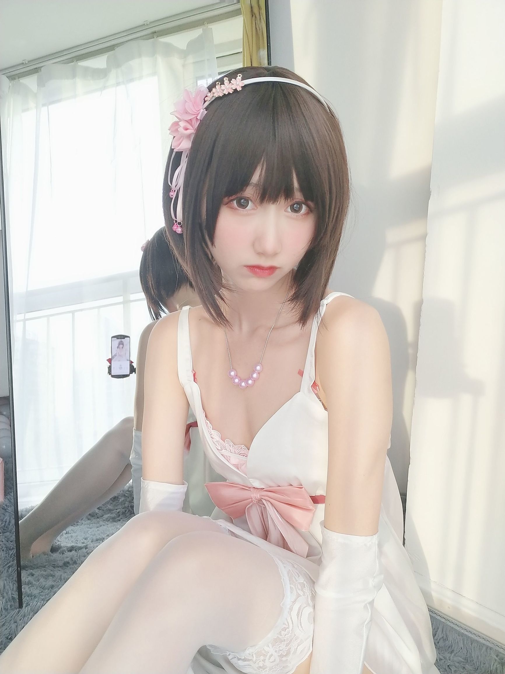 Hệ moe tiểu thư Mộc Miên Miên OwO, Kato Megumi, lễ phục