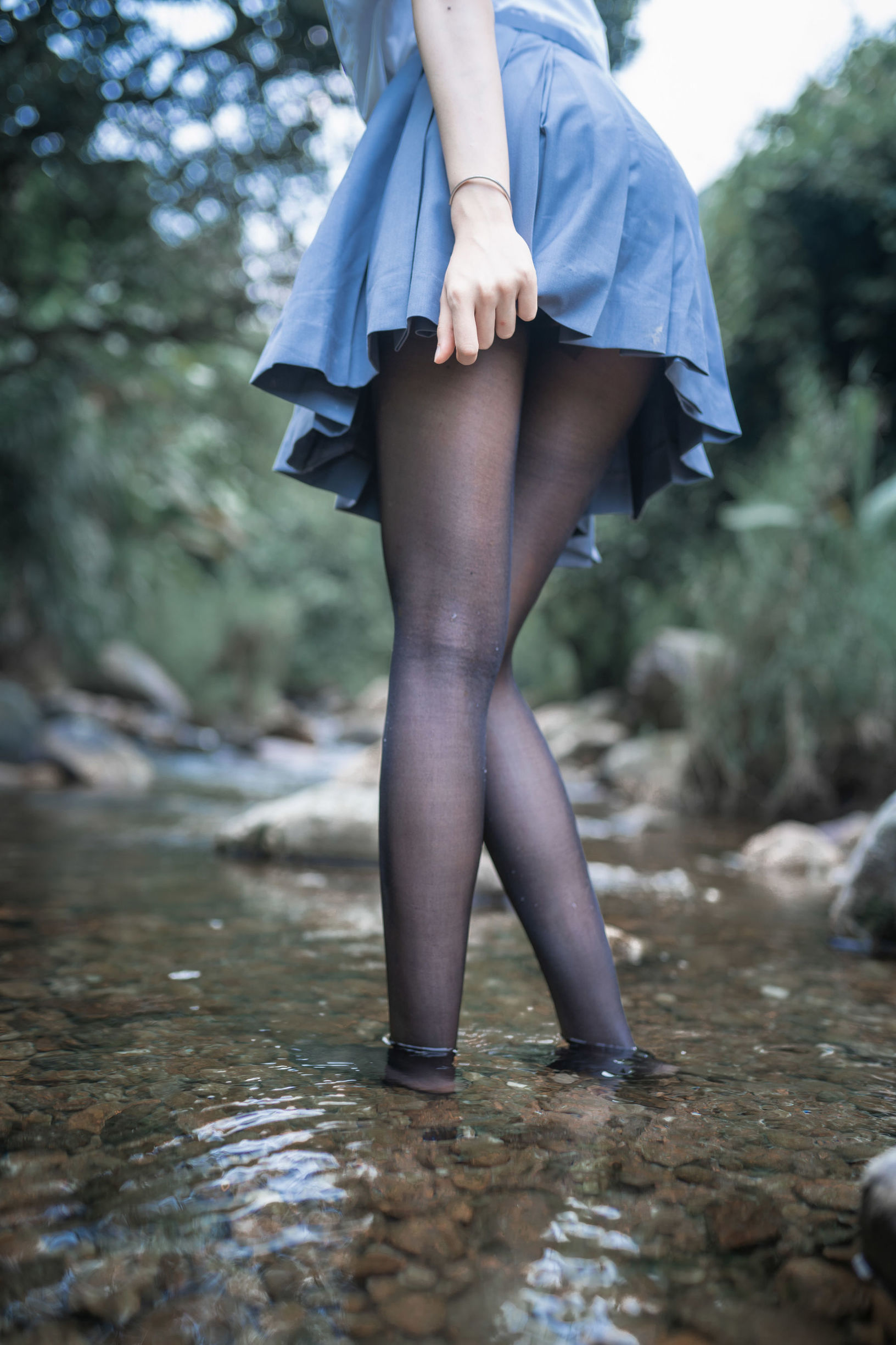 萌え系お姉さん ムミェンミェン OwO 水色渓辺の制服