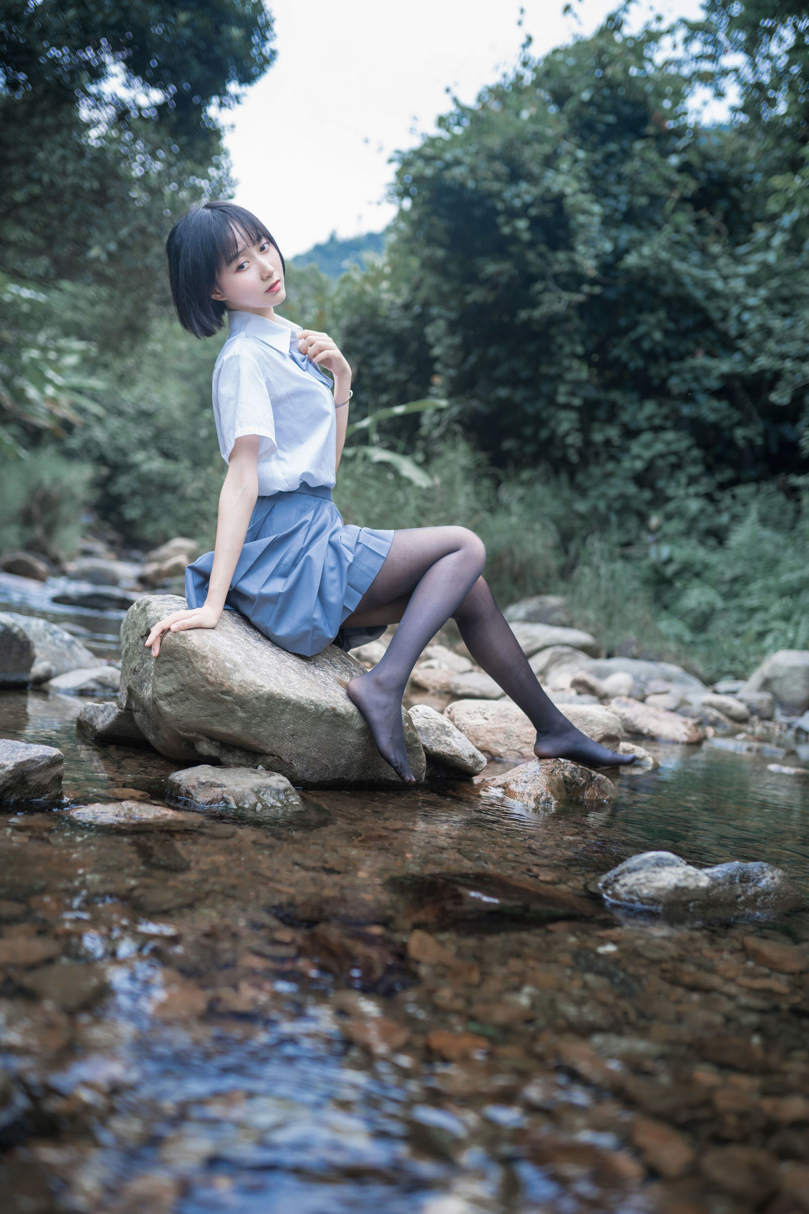 萌え系お姉さん ムミェンミェン OwO 水色渓辺の制服