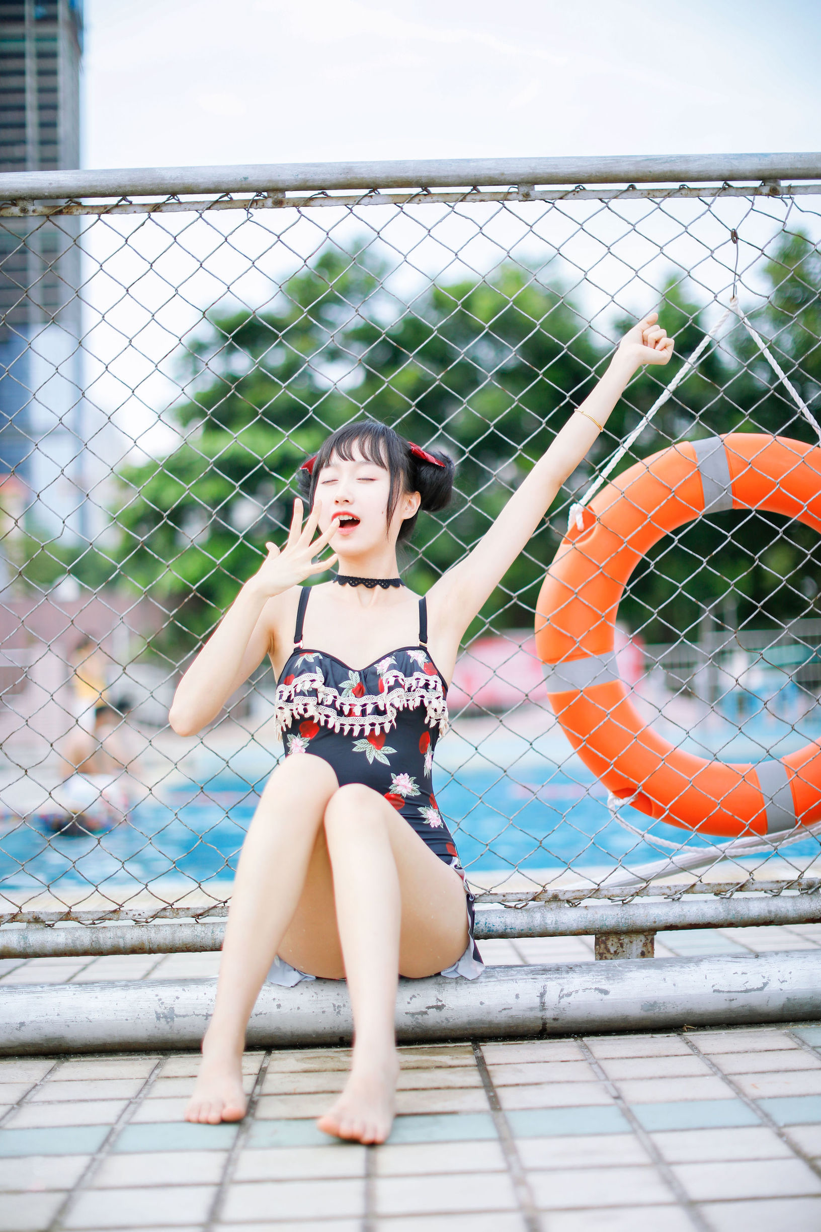 萌え系お姉さんムーミェンミェンOwO いちご水着