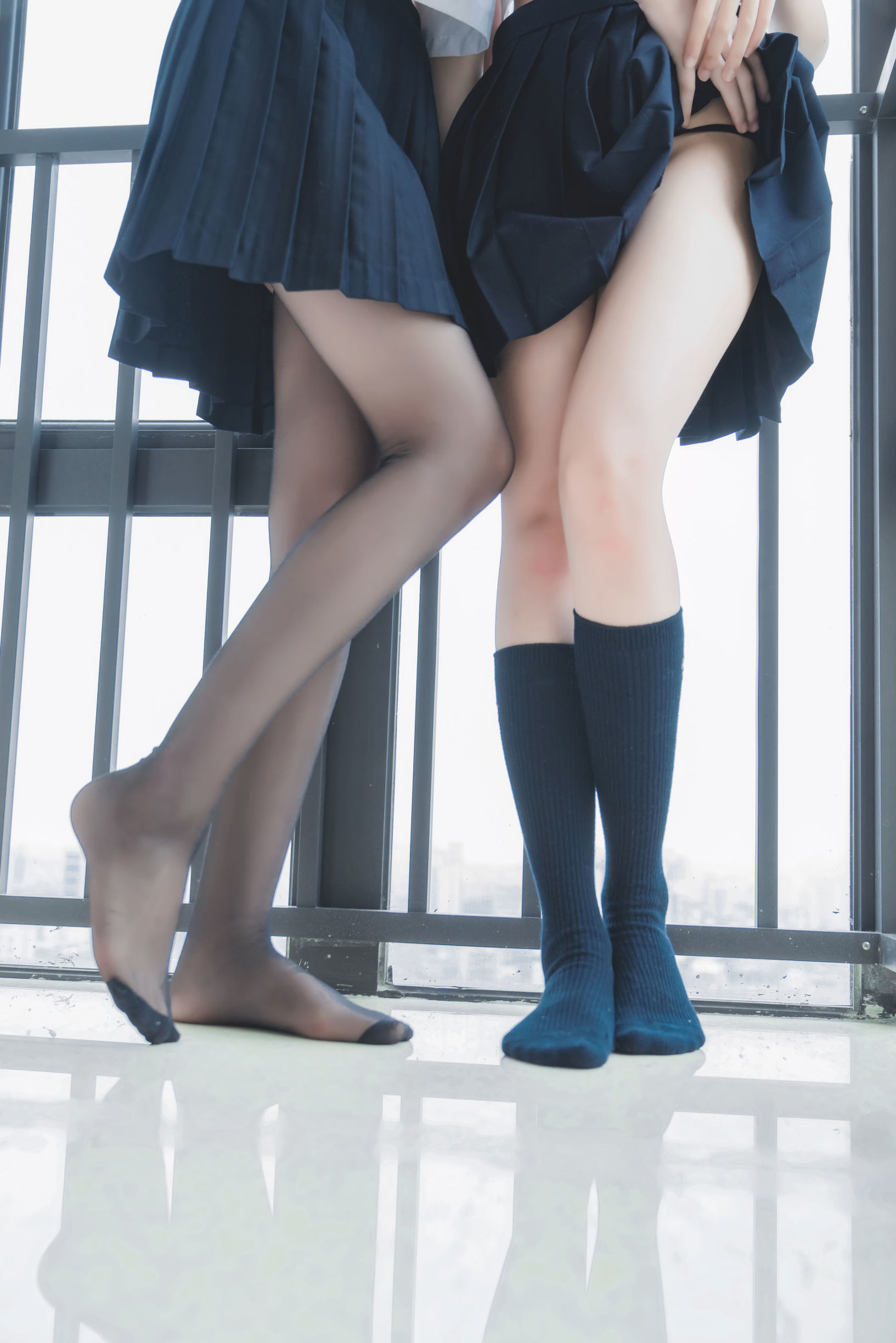 Chị gái kiểu moe Mộc Miên Miên OwO & Sakura Tao Meow Cô ấy (đồng phục × đồng phục)