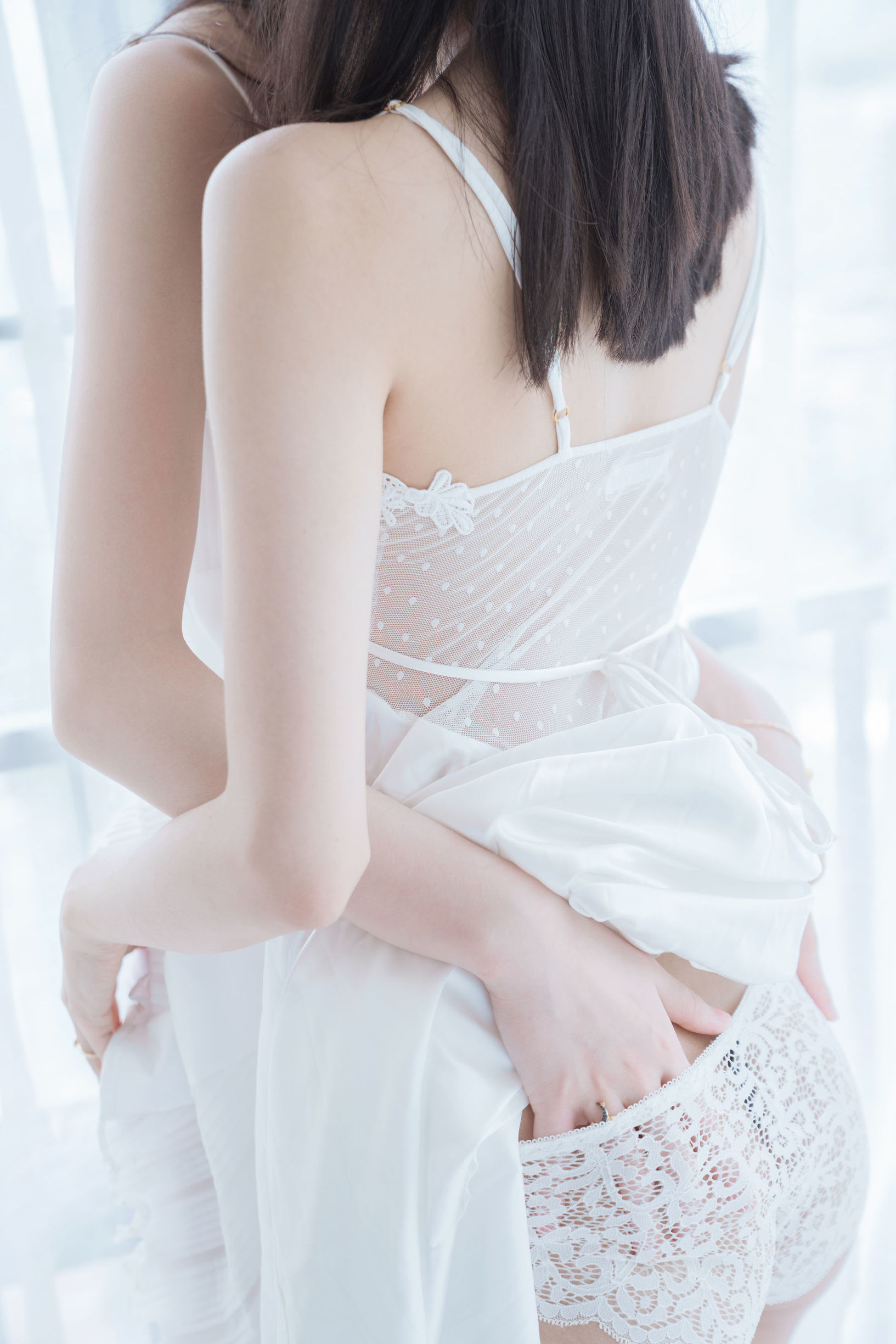 萌え系お姉さん ムキアンミェン OwO & 桜桃喵 朝(白いスカート×白いスカート)