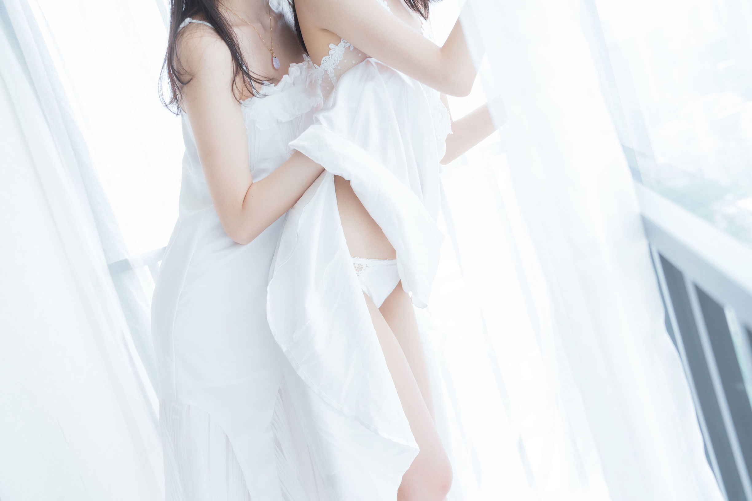 萌え系お姉さん ムキアンミェン OwO & 桜桃喵 朝(白いスカート×白いスカート)