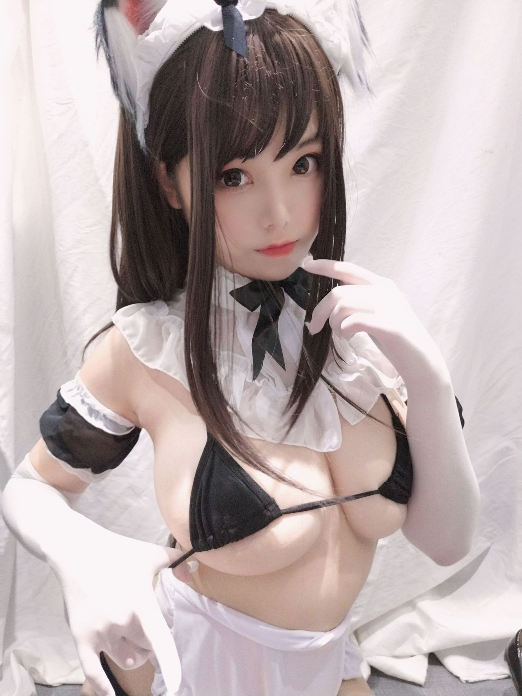 萌え系のお姉さん ミージュマオキウ 黒白メイド
