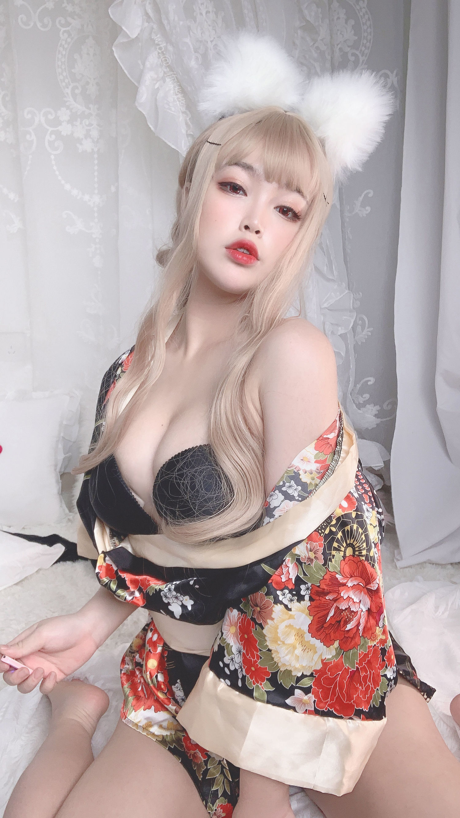 Moe Big Sister - Bai Ye - Fox Spirit Girlfriend