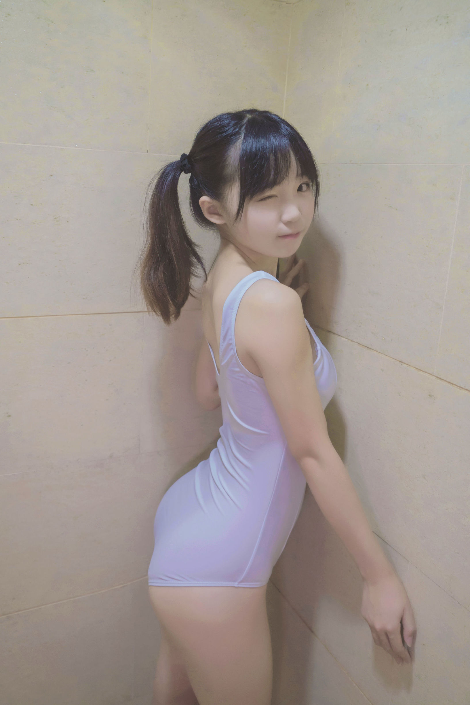 蘿莉御子Yumiko 白色死庫水