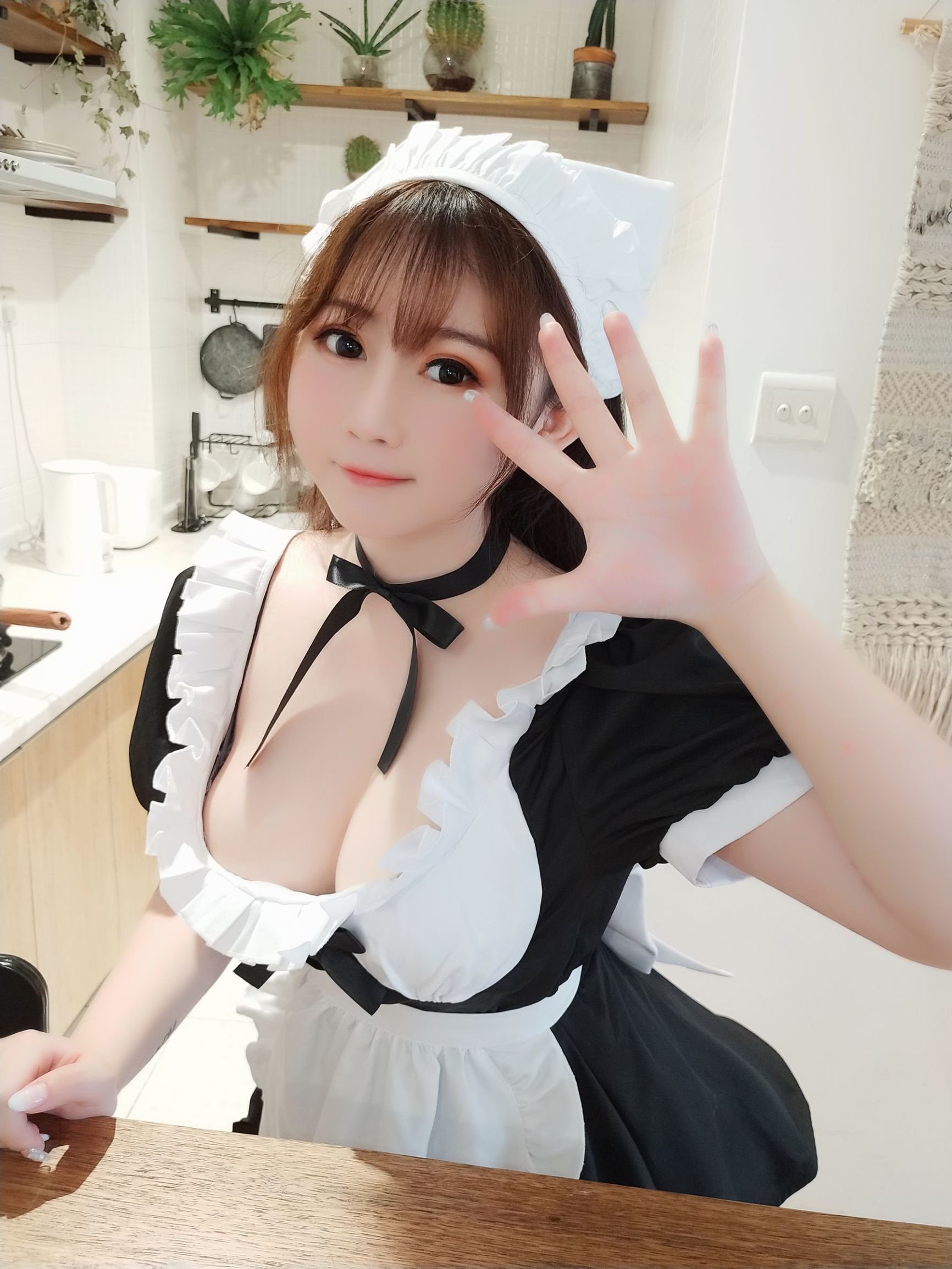 มิตเต๋อเสี่ยวนู่ คือ อี้จางยา นูปู้ 2.0