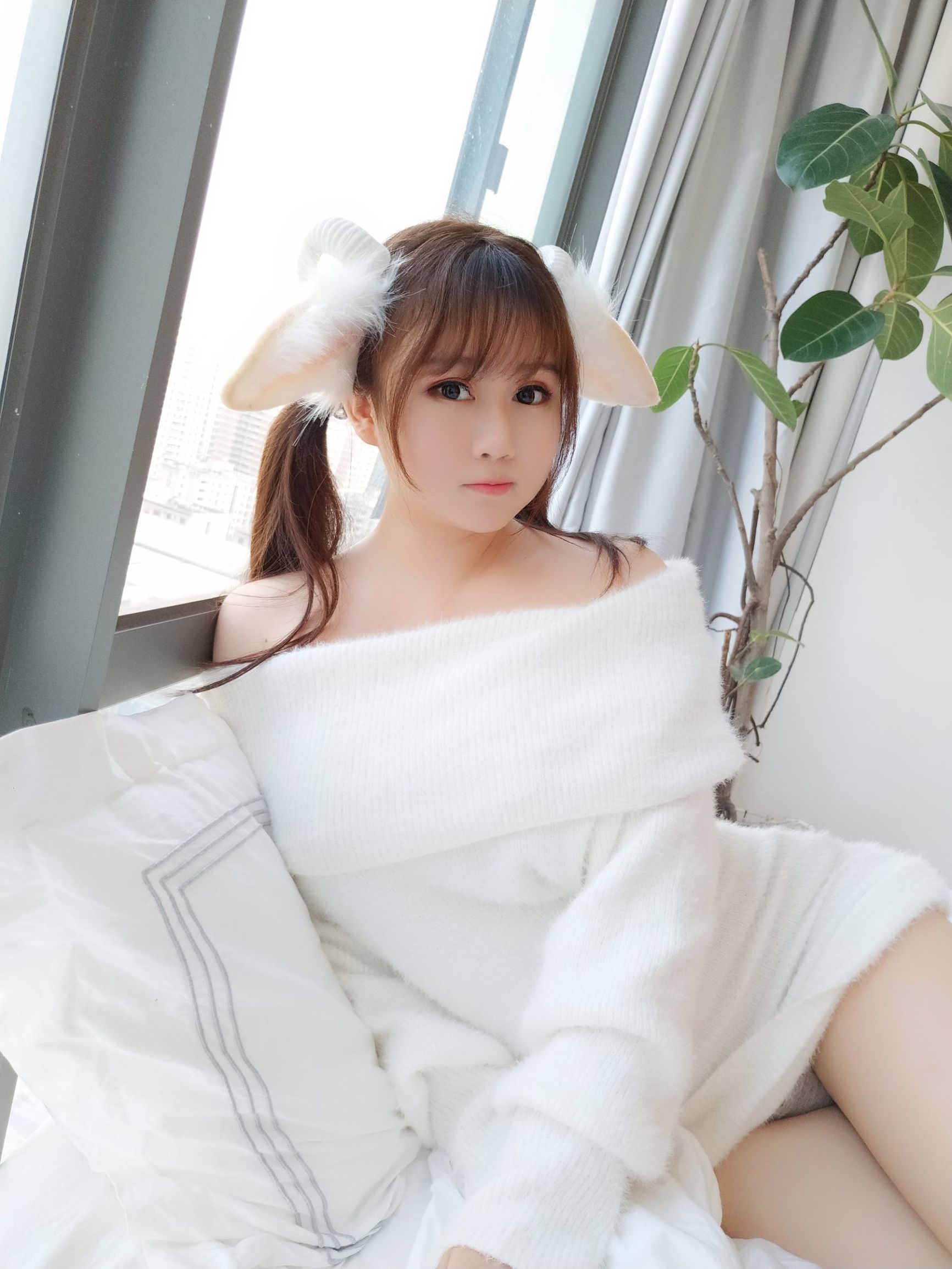 蜜桃少女是依醬呀 羊咩咩