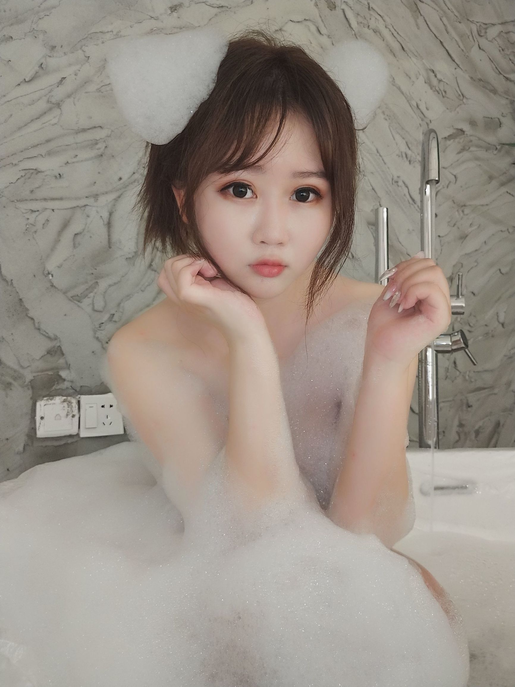 蜜桃少女 เป็น อี้จาง นะ ยางหมี่หมี่