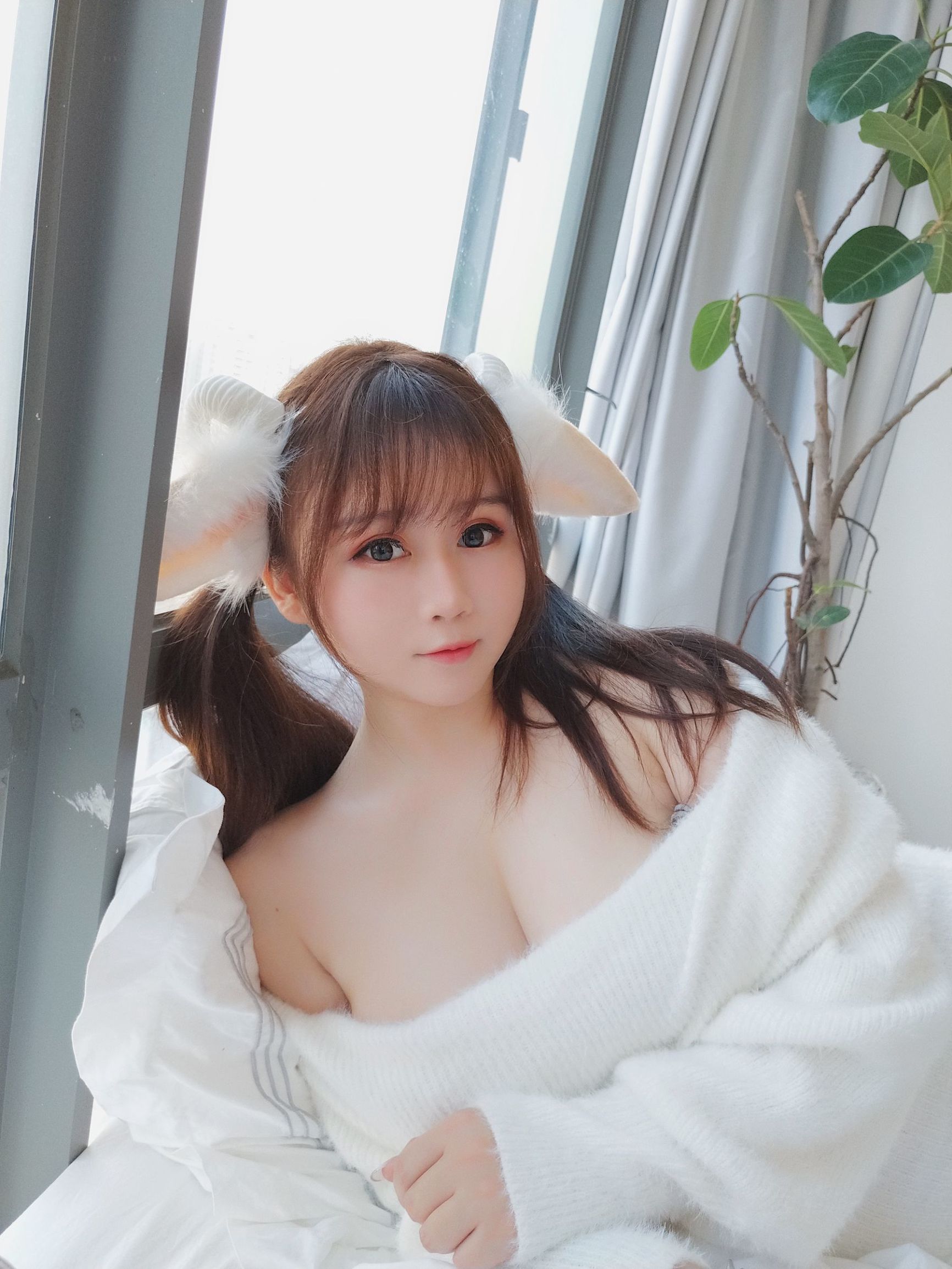 蜜桃少女是依醬呀 羊咩咩