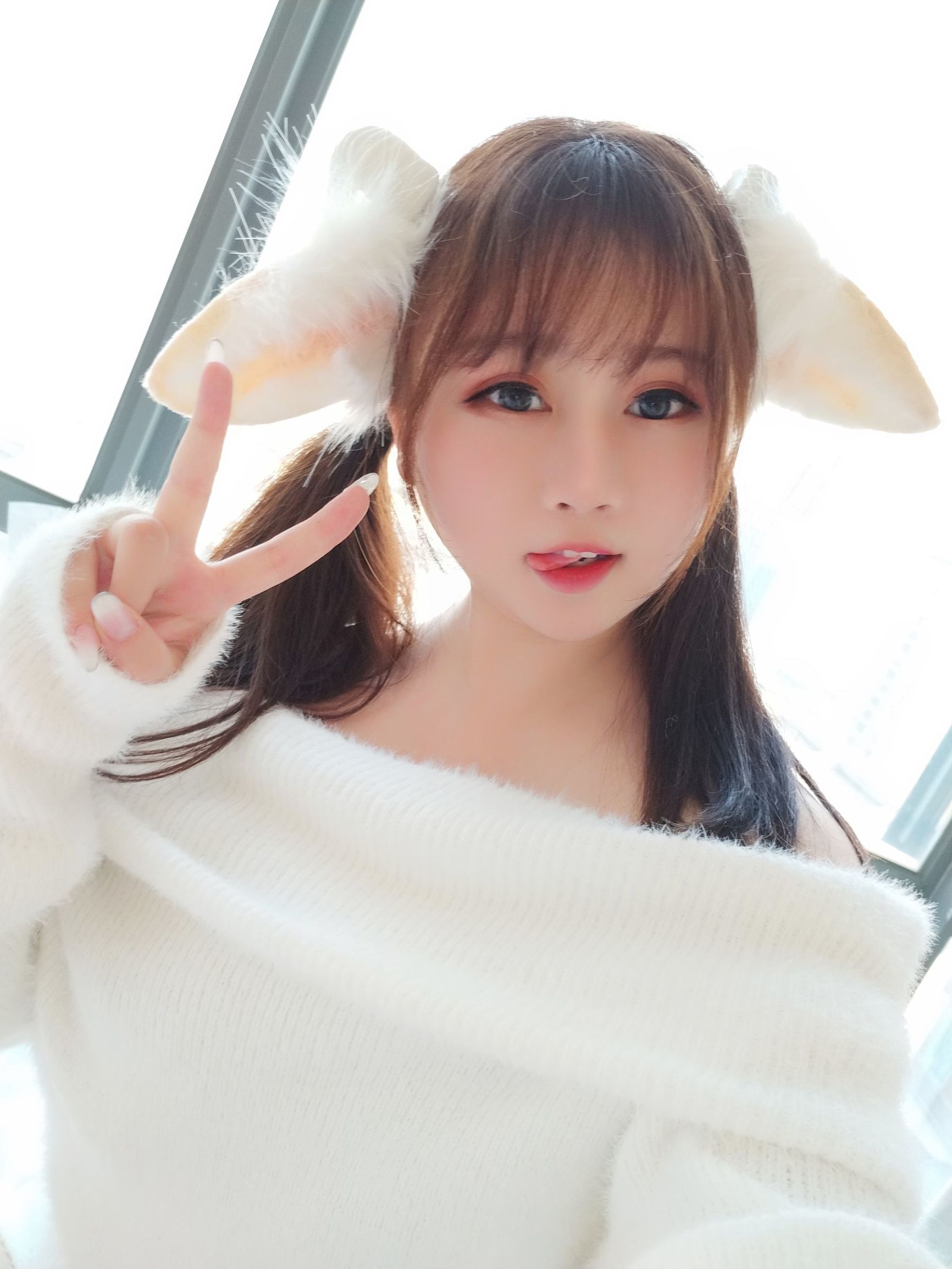 蜜桃少女是依醬呀 羊咩咩