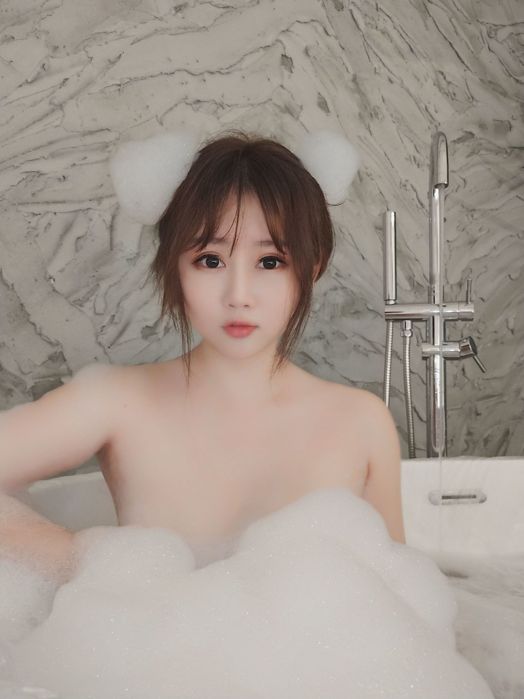 蜜桃少女 เป็น อี้จาง นะ ยางหมี่หมี่