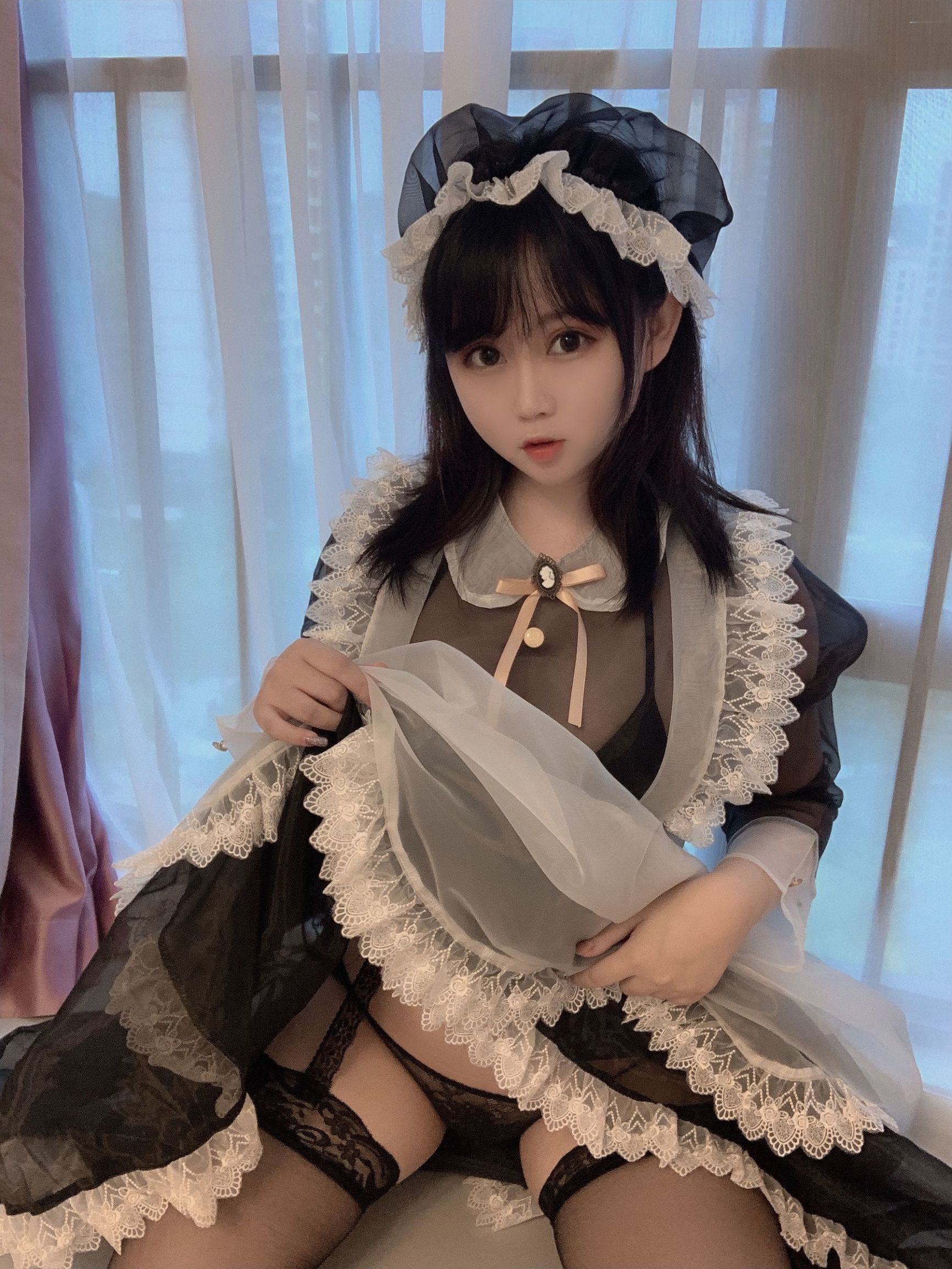 복숭아 소녀는 이장야, 블랙 실 메이드