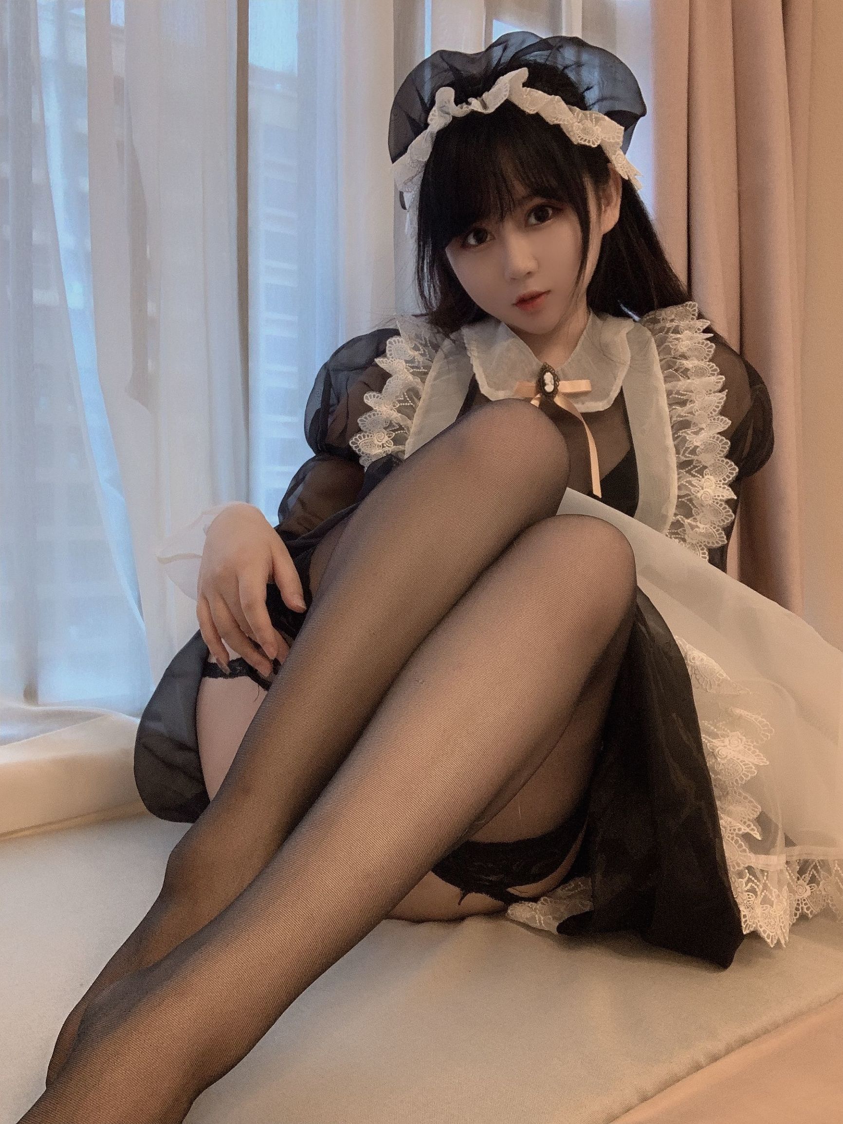 복숭아 소녀는 이장야, 블랙 실 메이드