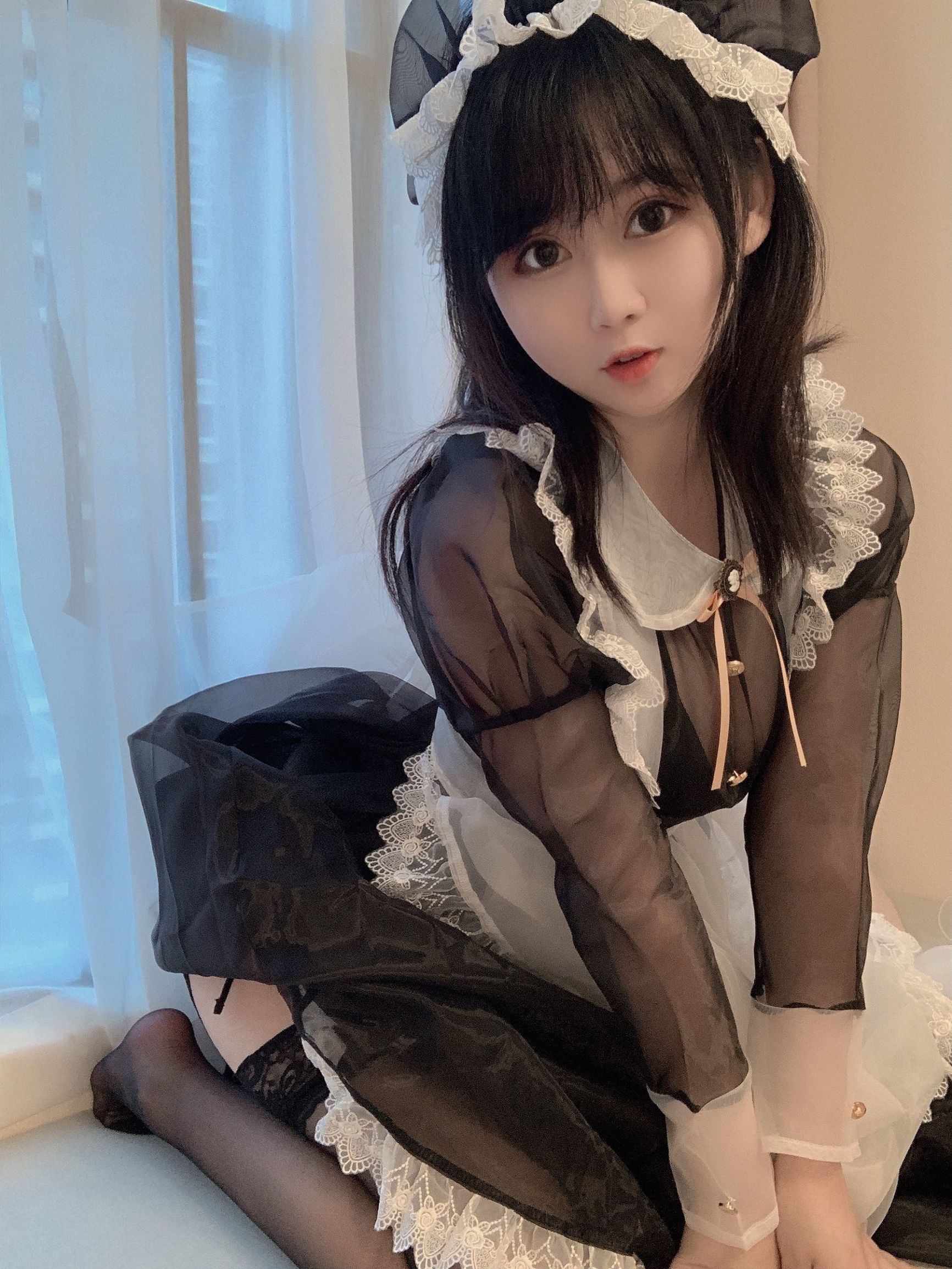 복숭아 소녀는 이장야, 블랙 실 메이드