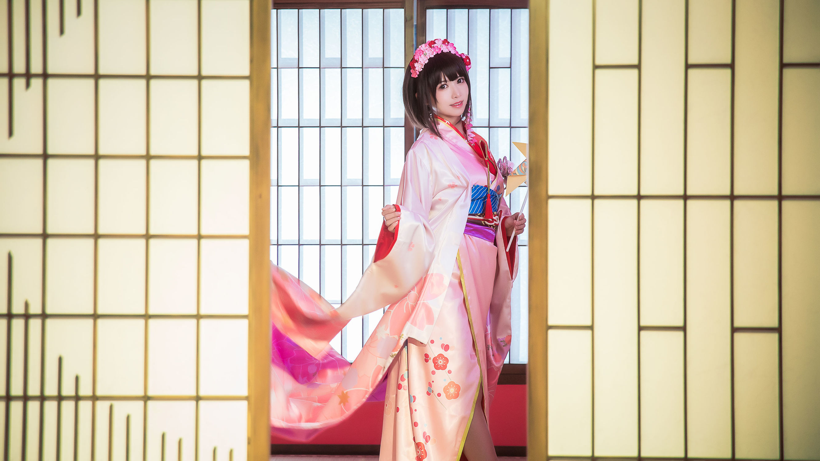 Coser siêu phổ biến Eel Fei Er, Thánh Nhân Huệ và kimono.