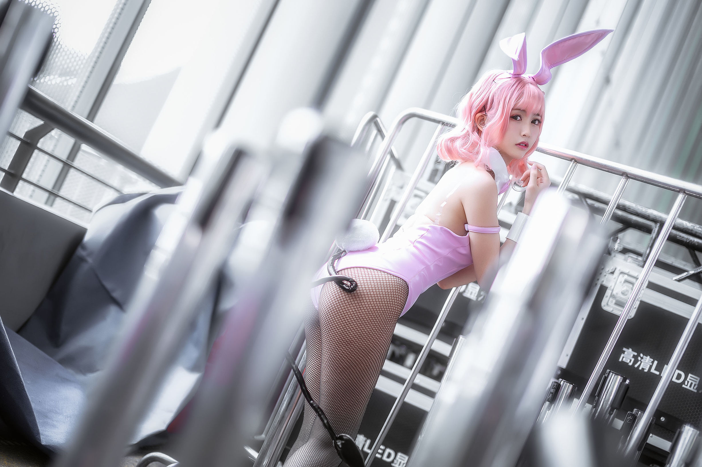 Super Popular Cosplayer Eel Yu Fei Er Pink Bunny Girl