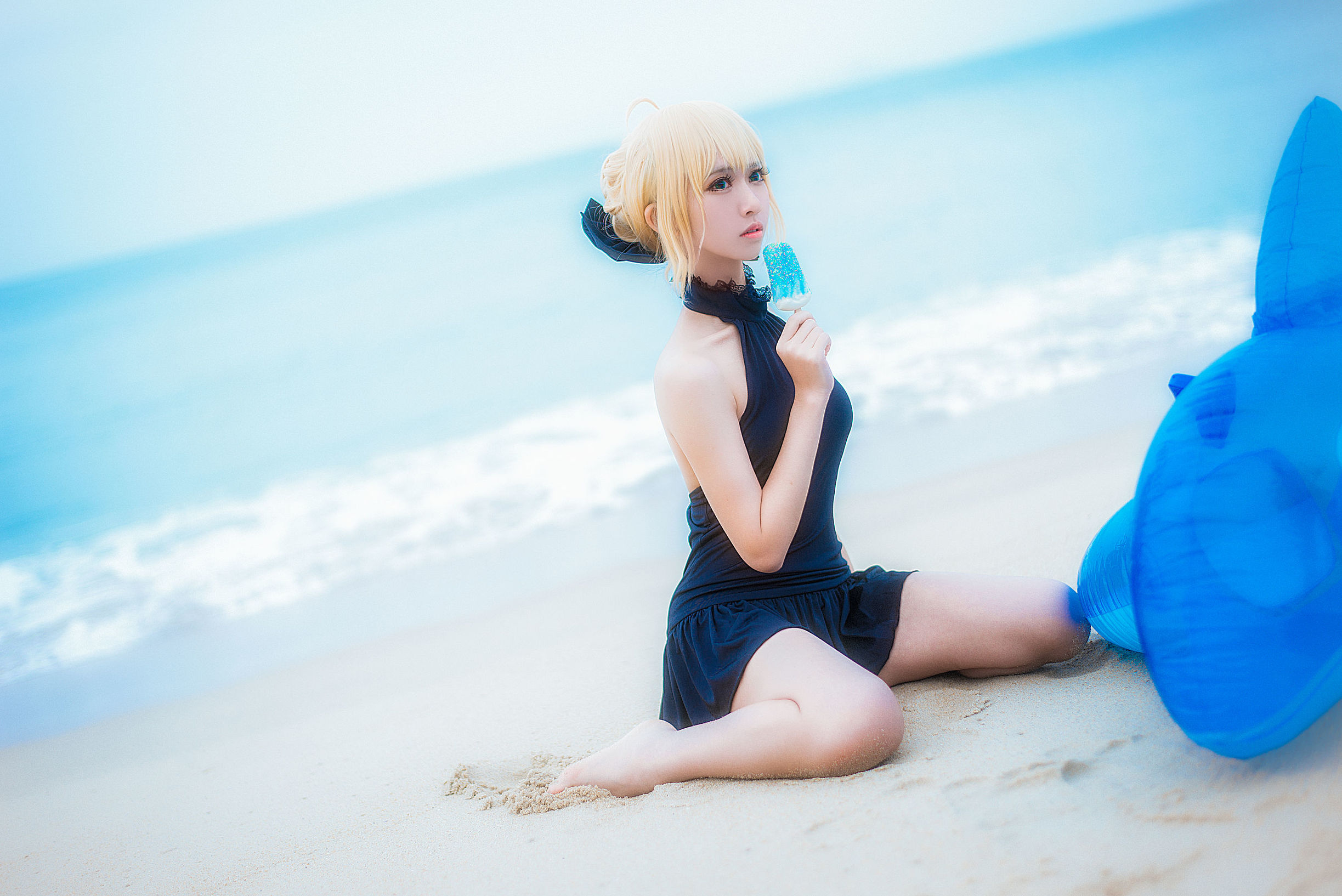超人氣 Coser 鰻魚霏兒 騎士王 海邊