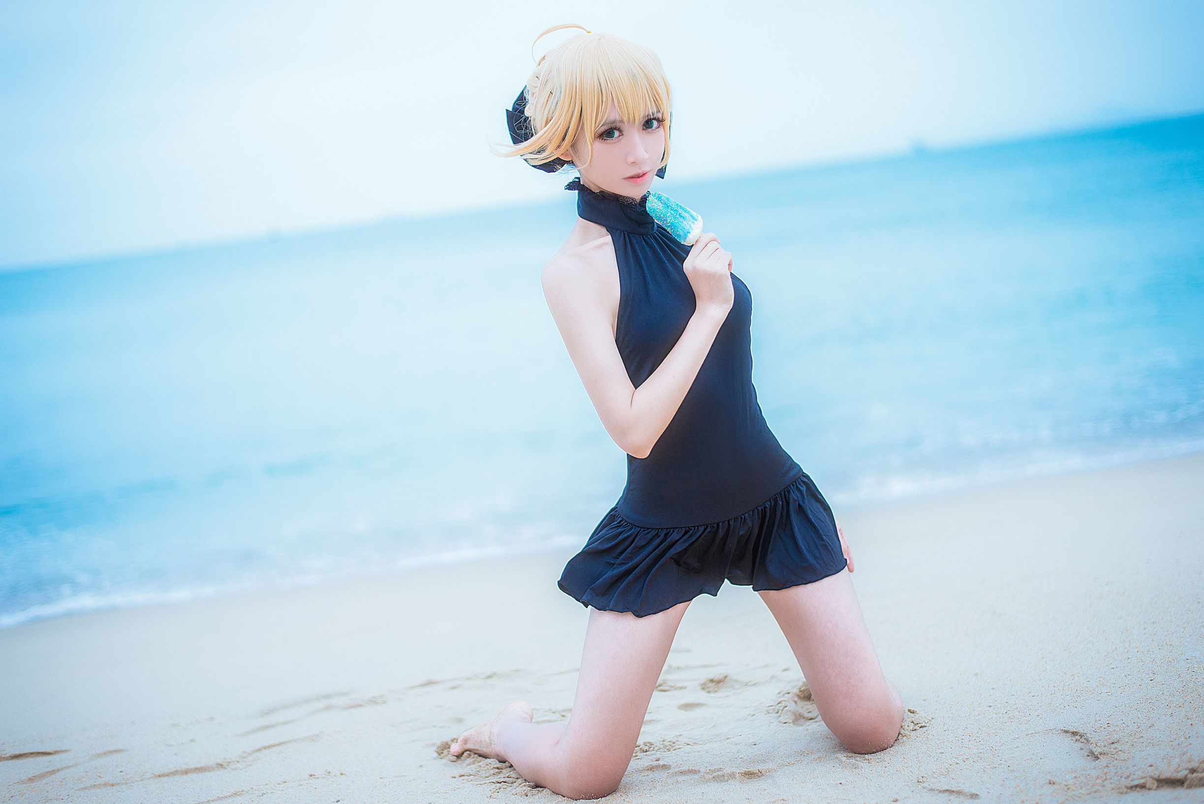 超人氣 Coser 鰻魚霏兒 騎士王 海邊